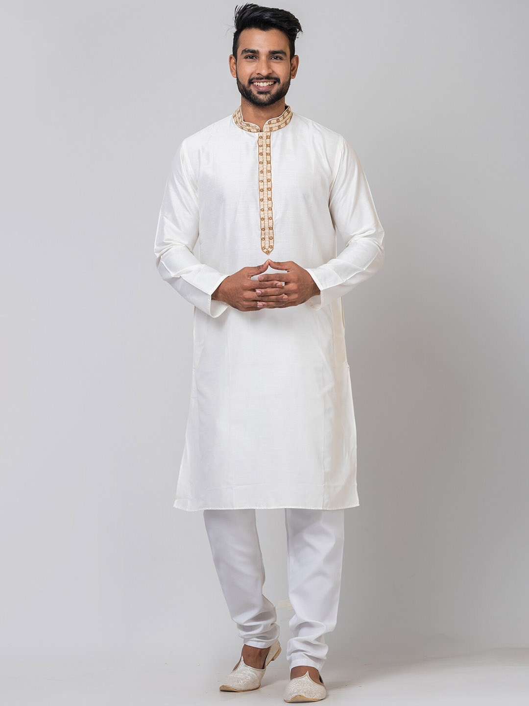 

HU - Handcrafted Uniquely Thread Work Straight Cotton Silk Kurta, Off white
