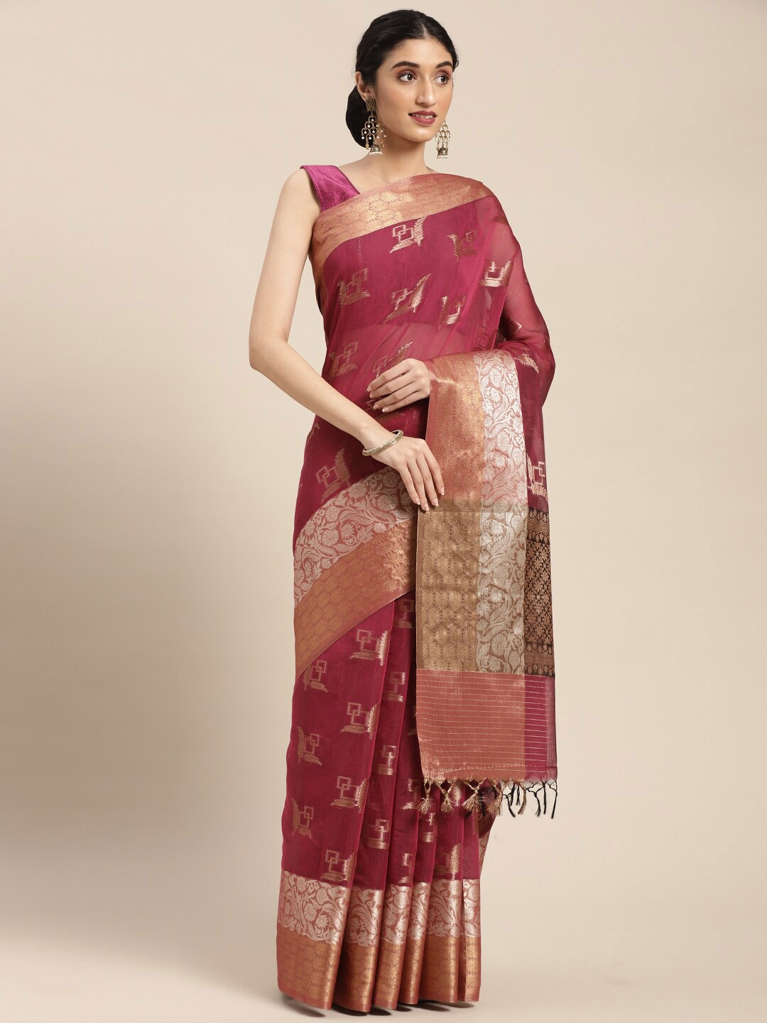 

PTIEPL Banarasi Silk Works Floral Woven Design Zari Banarasi Saree, Magenta