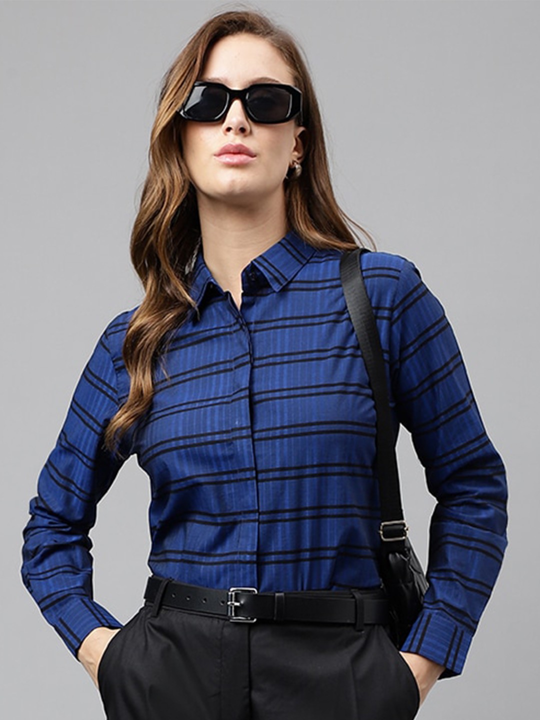 

Hancock Standard Horizontal Stripes Cotton Formal Shirt, Blue