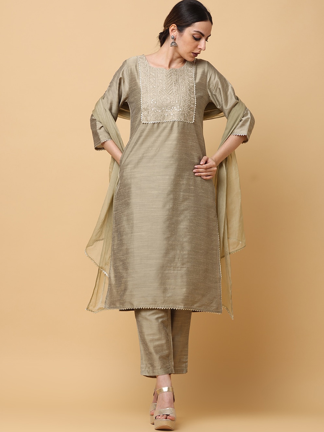 

aayusika Floral Yoke Design Sequined Gotta Patti Kurta with Trousers & Dupatta, Gold