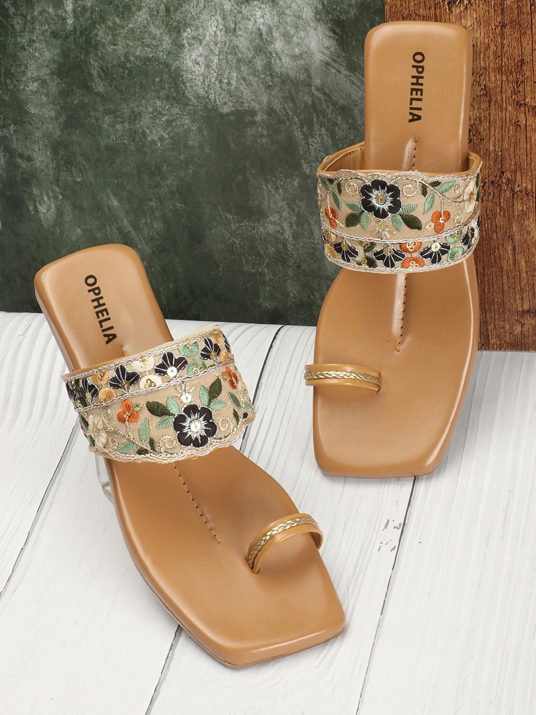 

OPHELIA Ethnic Embellished One Toe Flats, Beige