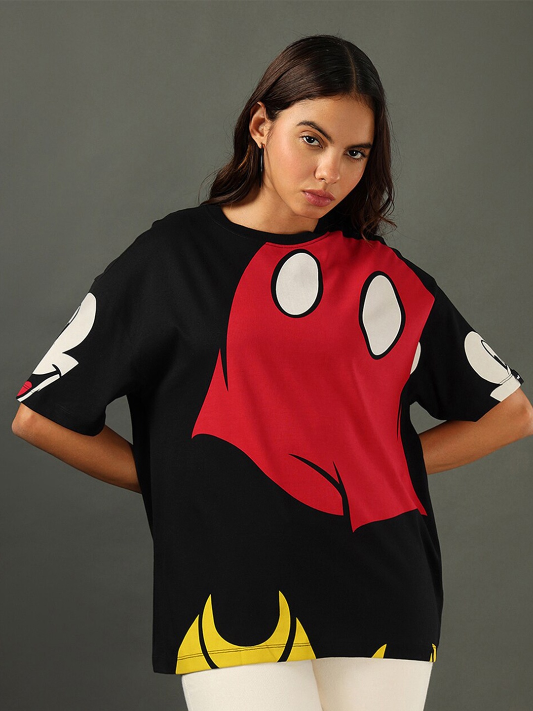 

Bewakoof Mickey Mouse Printed Oversized Cotton T-shirt, Black