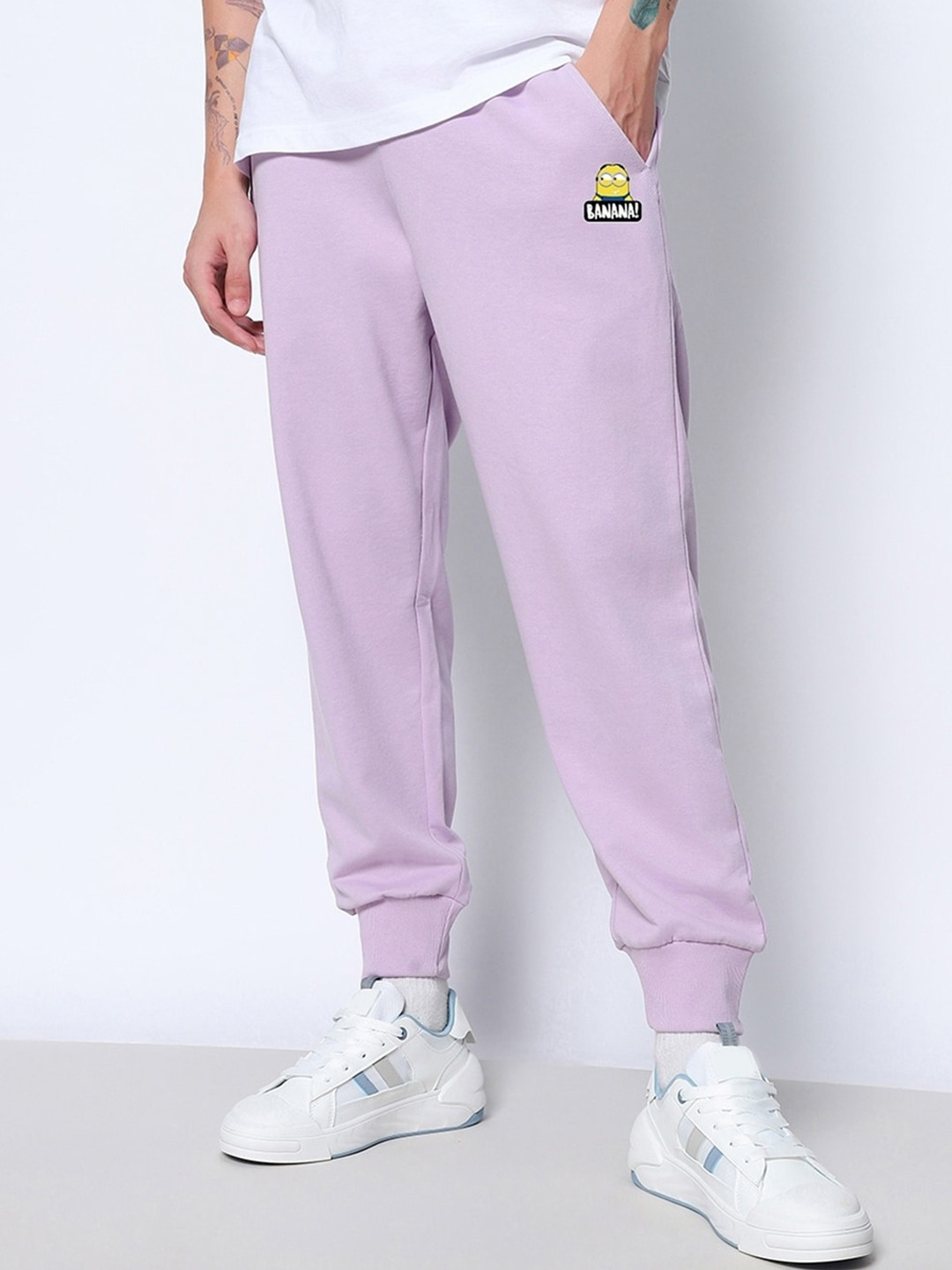 

Bewakoof Men Minions Oversized Cotton Joggers, Lavender
