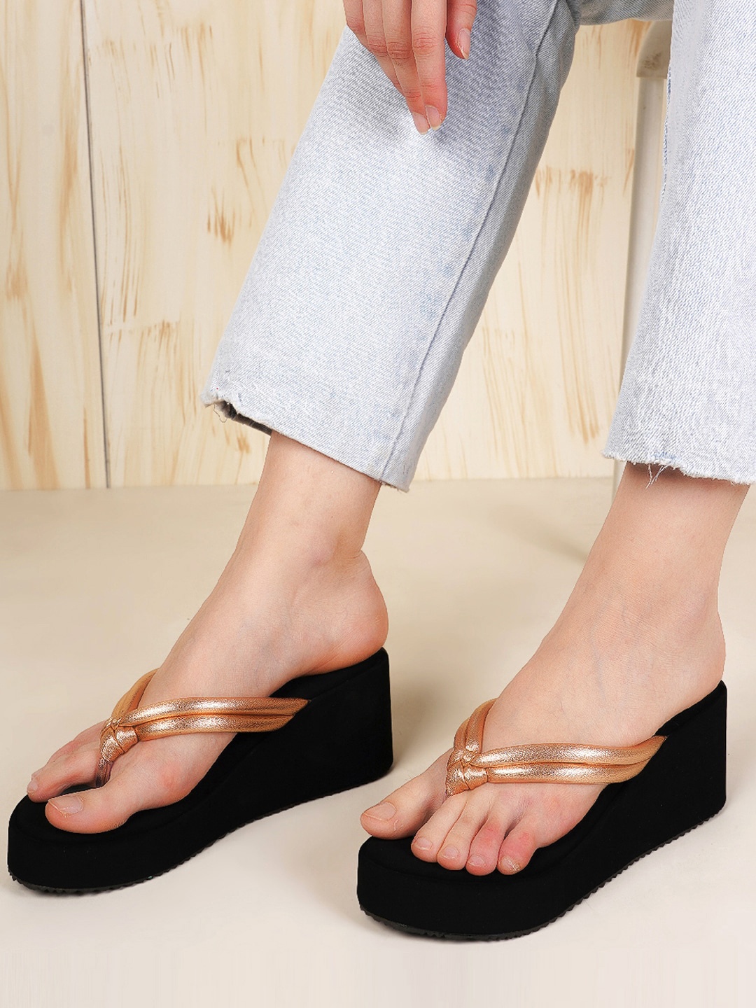 

DressBerry Copper-Toned & Black Open Toe Flatform Heels