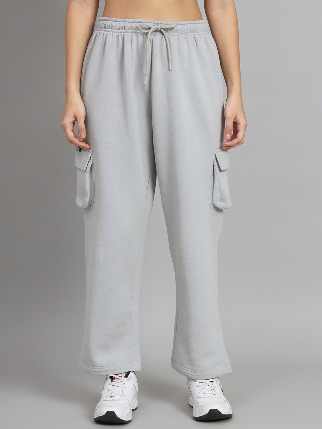 

GRIFFEL Women Straight Fit Fleece Track Pants, Grey