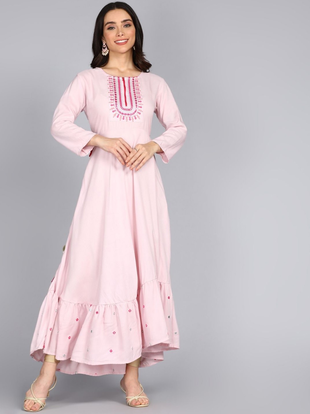 

ftDiva Ethnic Motifs Embroidered Thread Work Anarkali Kurta, Pink