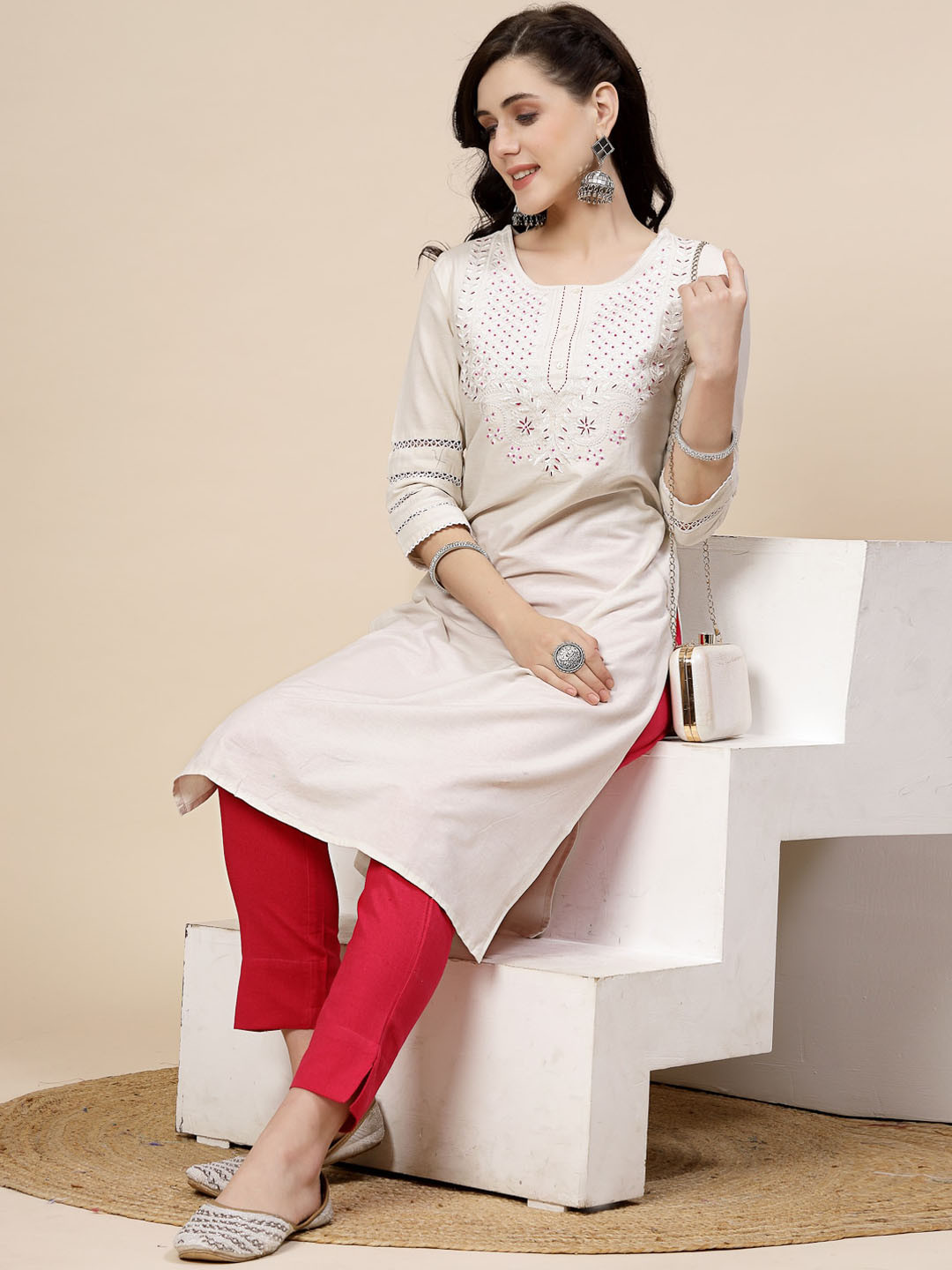 

Sangria Ethnic Motif Embroidered Pure Cotton Straight Kurta, Off white
