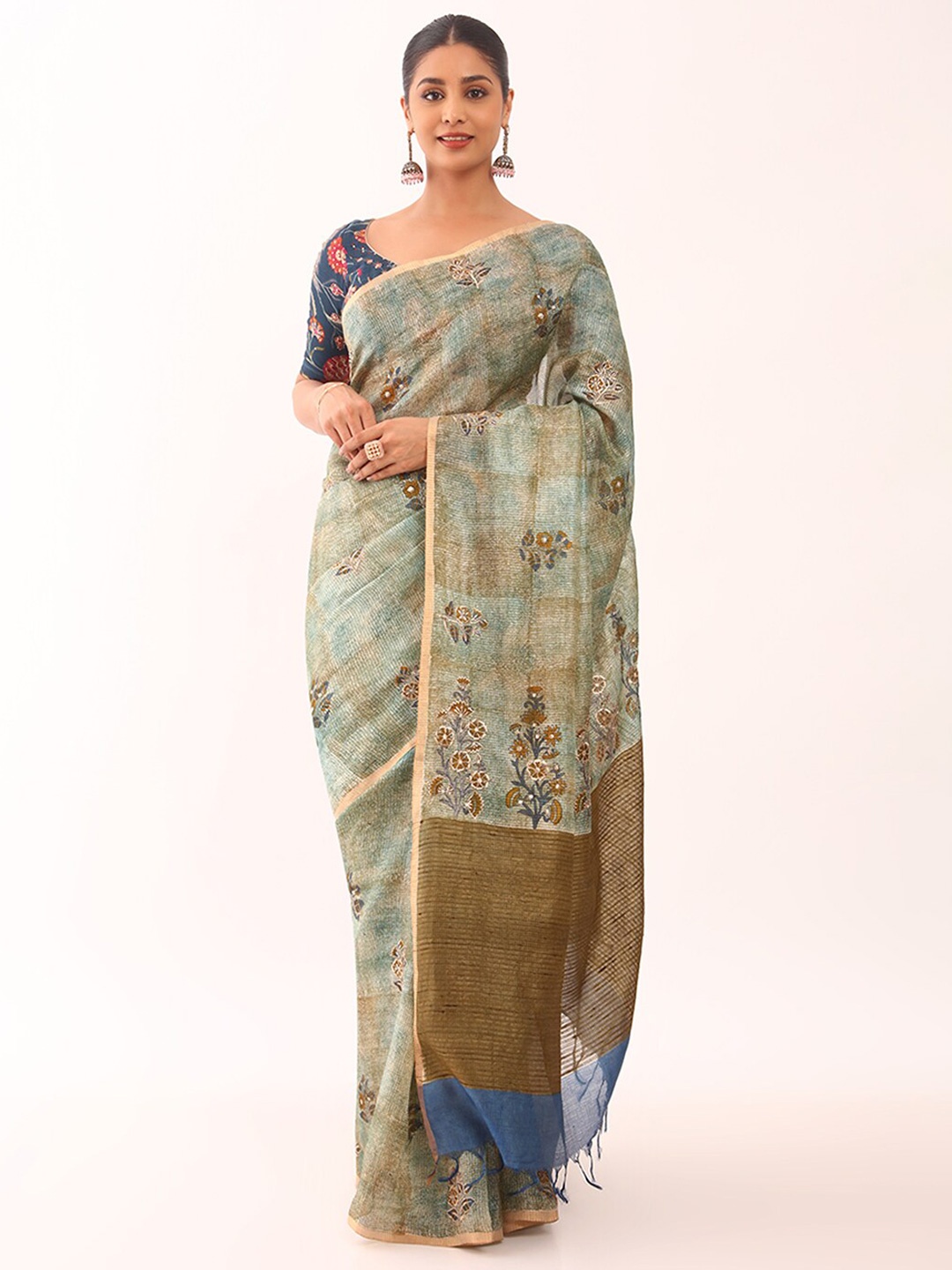 

Taneira Floral Printed Zari Pure Silk Saree, Green