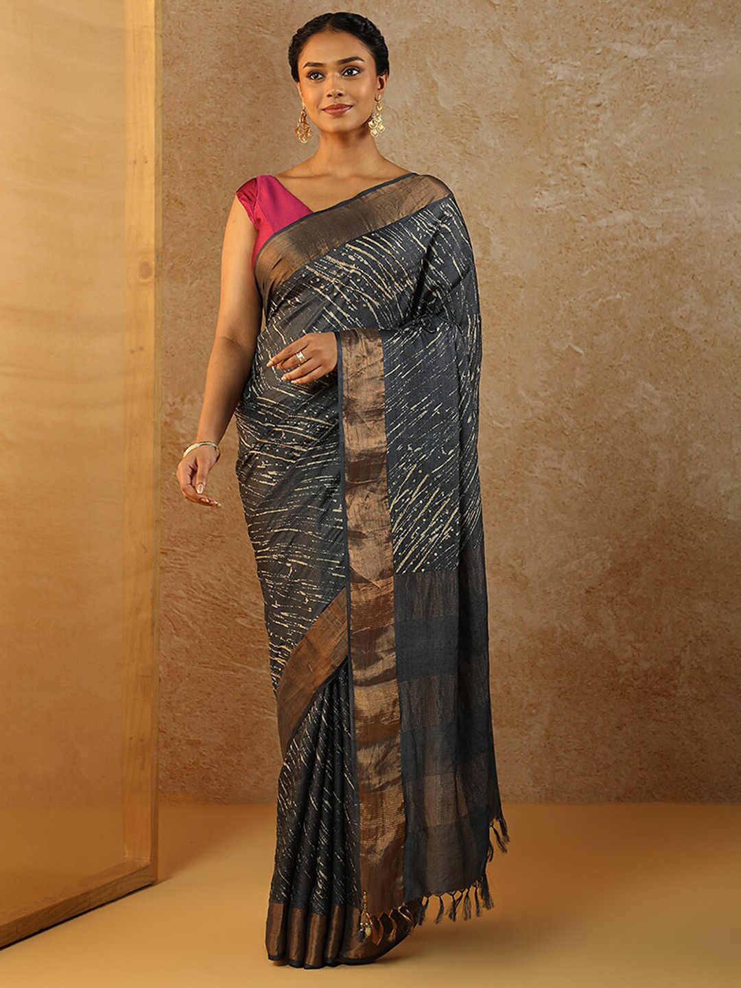 

Taneira Hand Painted Zari Pure Silk Saree, Blue