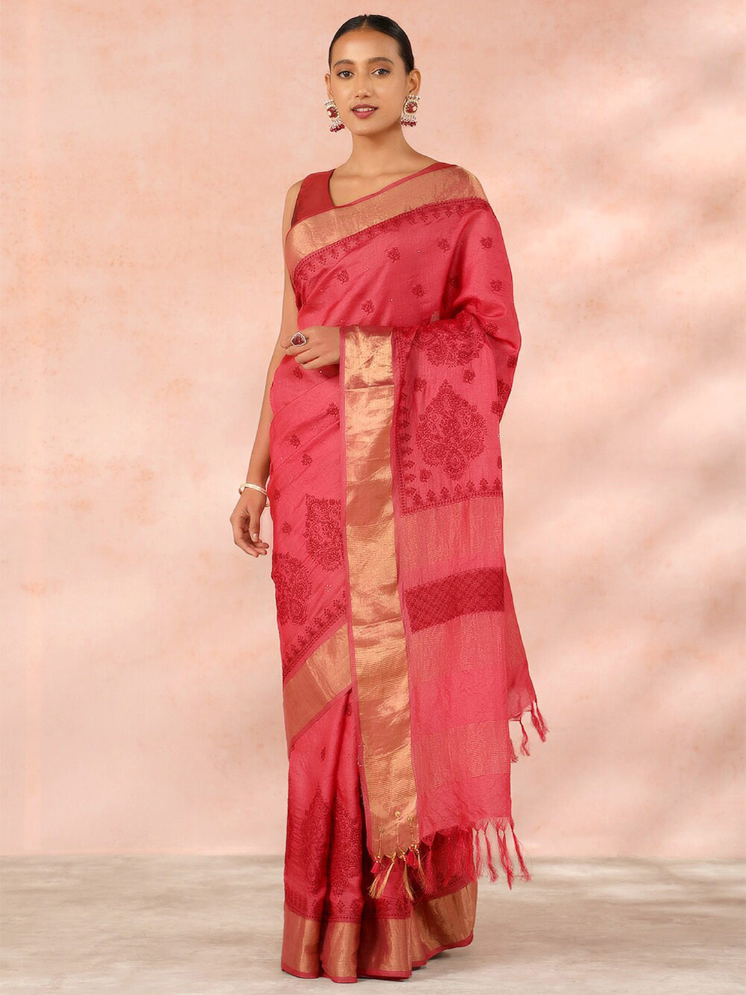 

Taneira Floral Embroidered Zari Pure Silk Saree, Pink