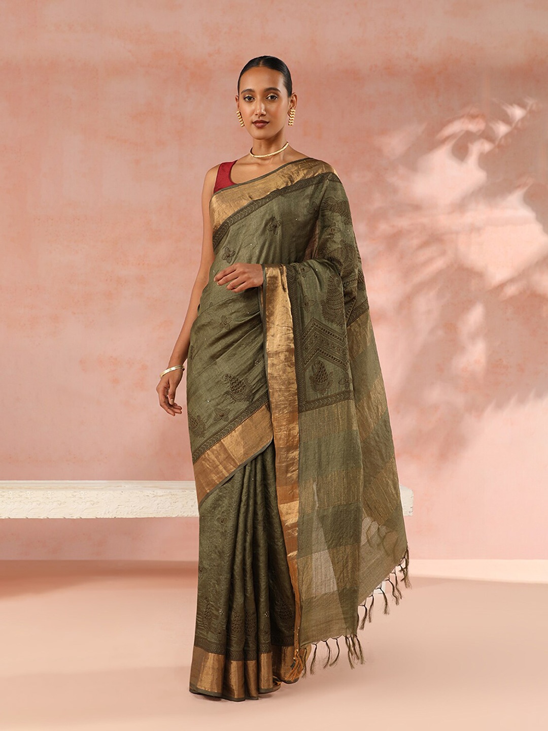 

Taneira Ethnic Motifs Embroidered Zari Detailed Pure Silk Saree, Green