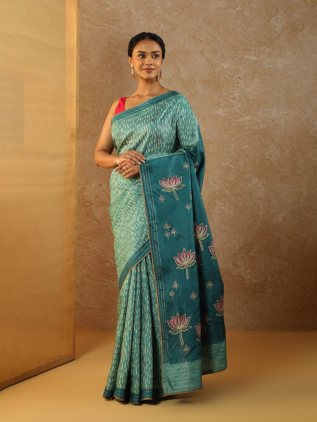 

Taneira Abstract Printed Embroidered Pure Silk Saree, Blue