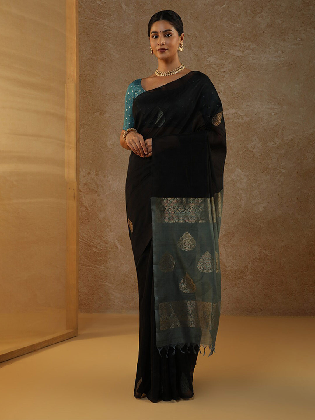 

Taneira Ethnic Motifs Woven Design Zari Silk Cotton Saree, Black