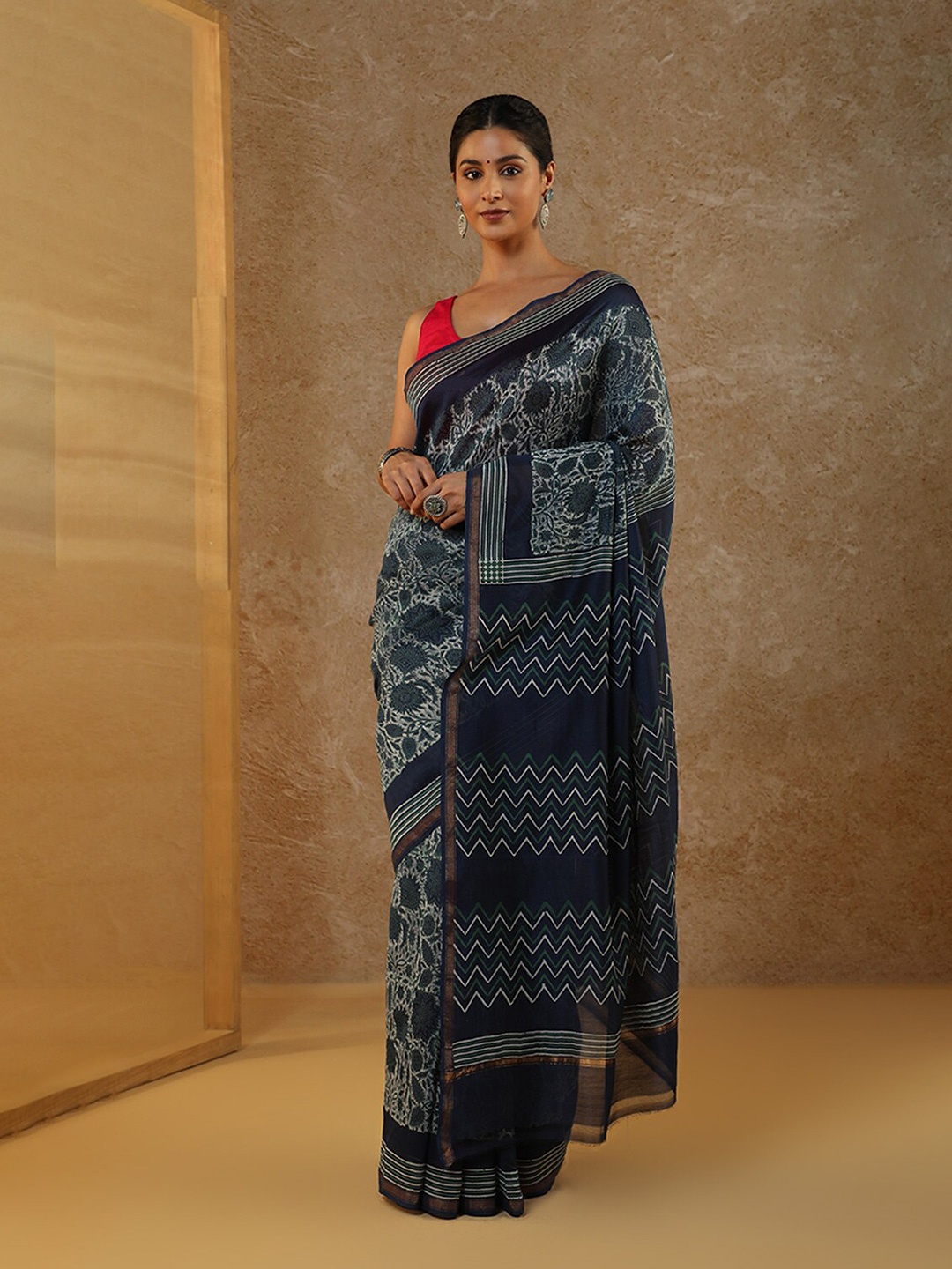 

Taneira Floral Printed Zari Silk Cotton Chanderi Saree, Blue