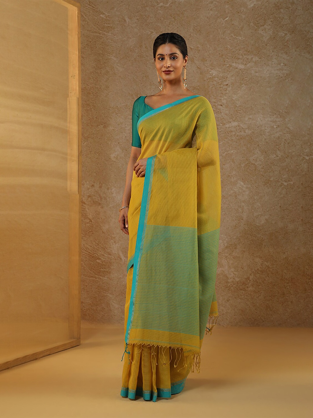 

Taneira Striped Silk Cotton Saree, Yellow