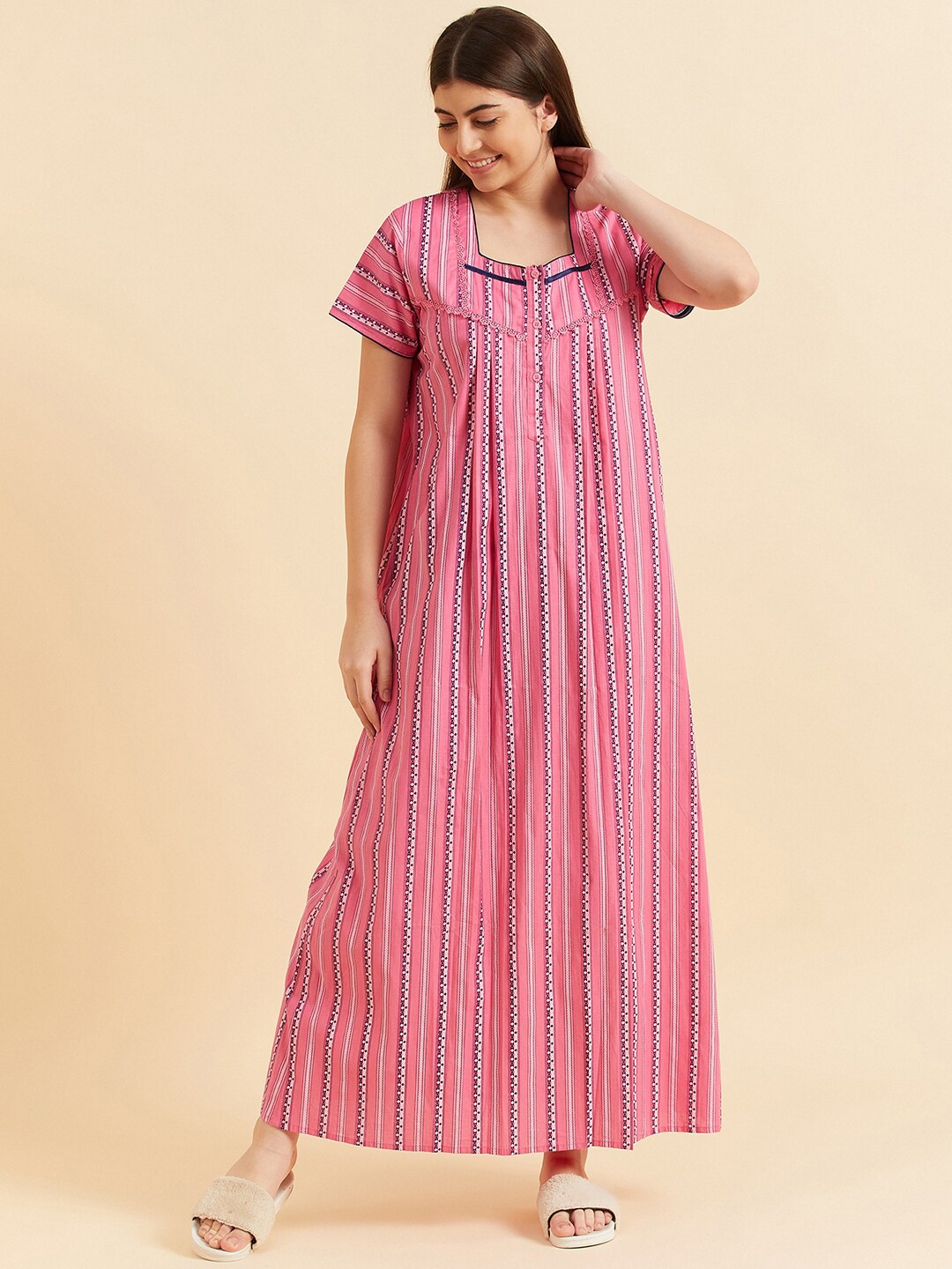 

Sweet Dreams Geometric Printed Square Neck Pure Cotton Nightdress, Pink