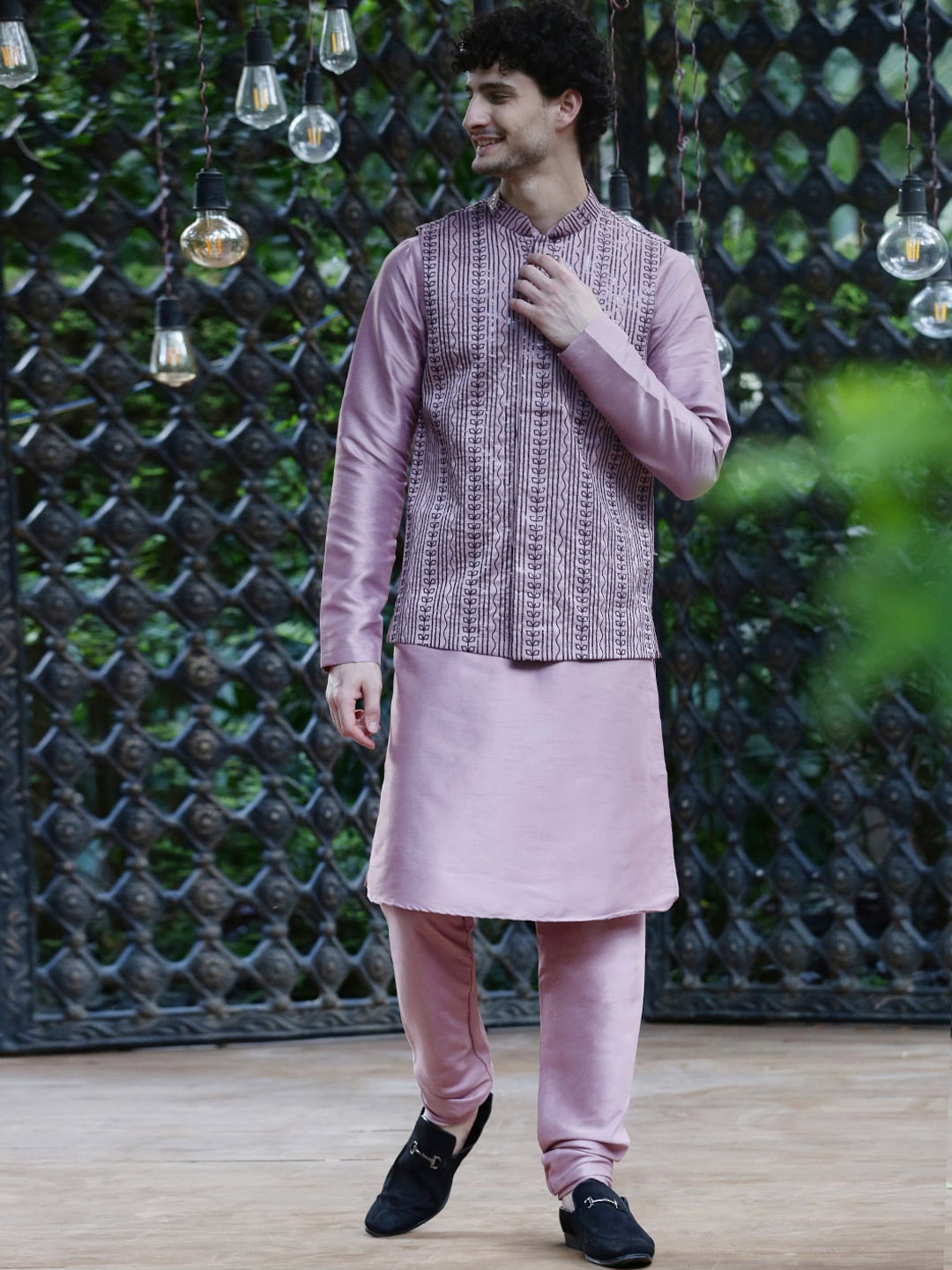 

HOUSE OF DEYANN Mandarin Collar Regular Kurta with Churidar And Embroidered Nehru Jacket, Purple