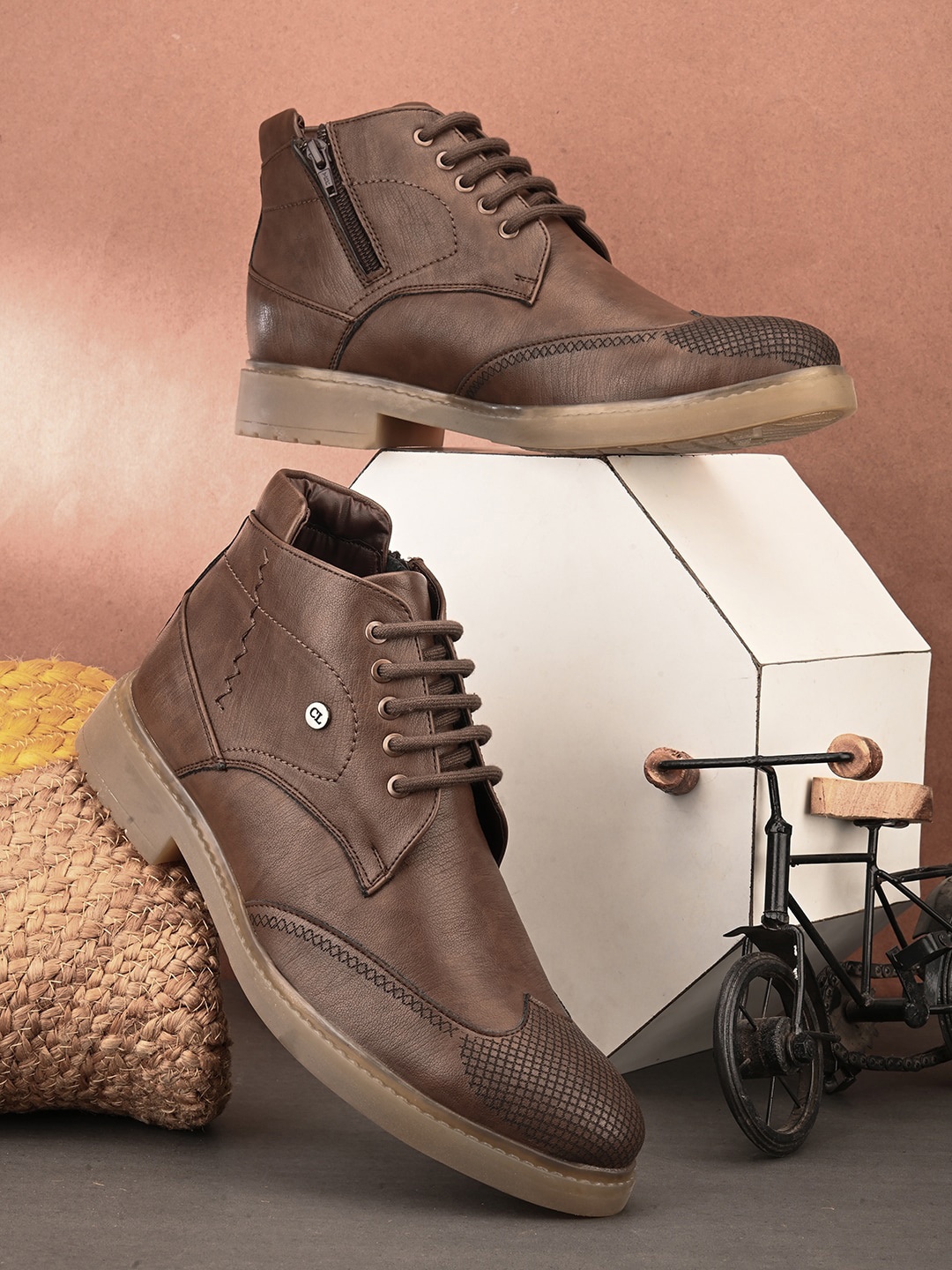 

Carlton London Men Textured Mid-Top Regular Boots, Brown