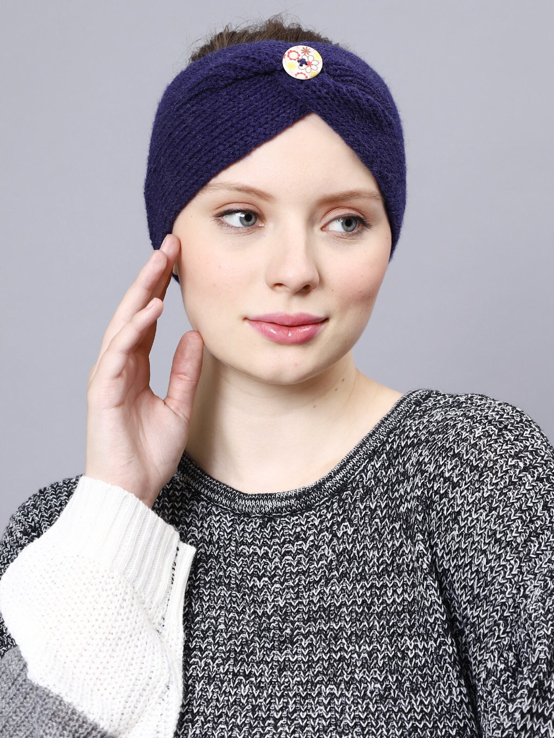 

Bharatasya Acrylic Chill Wrap Headband, Blue