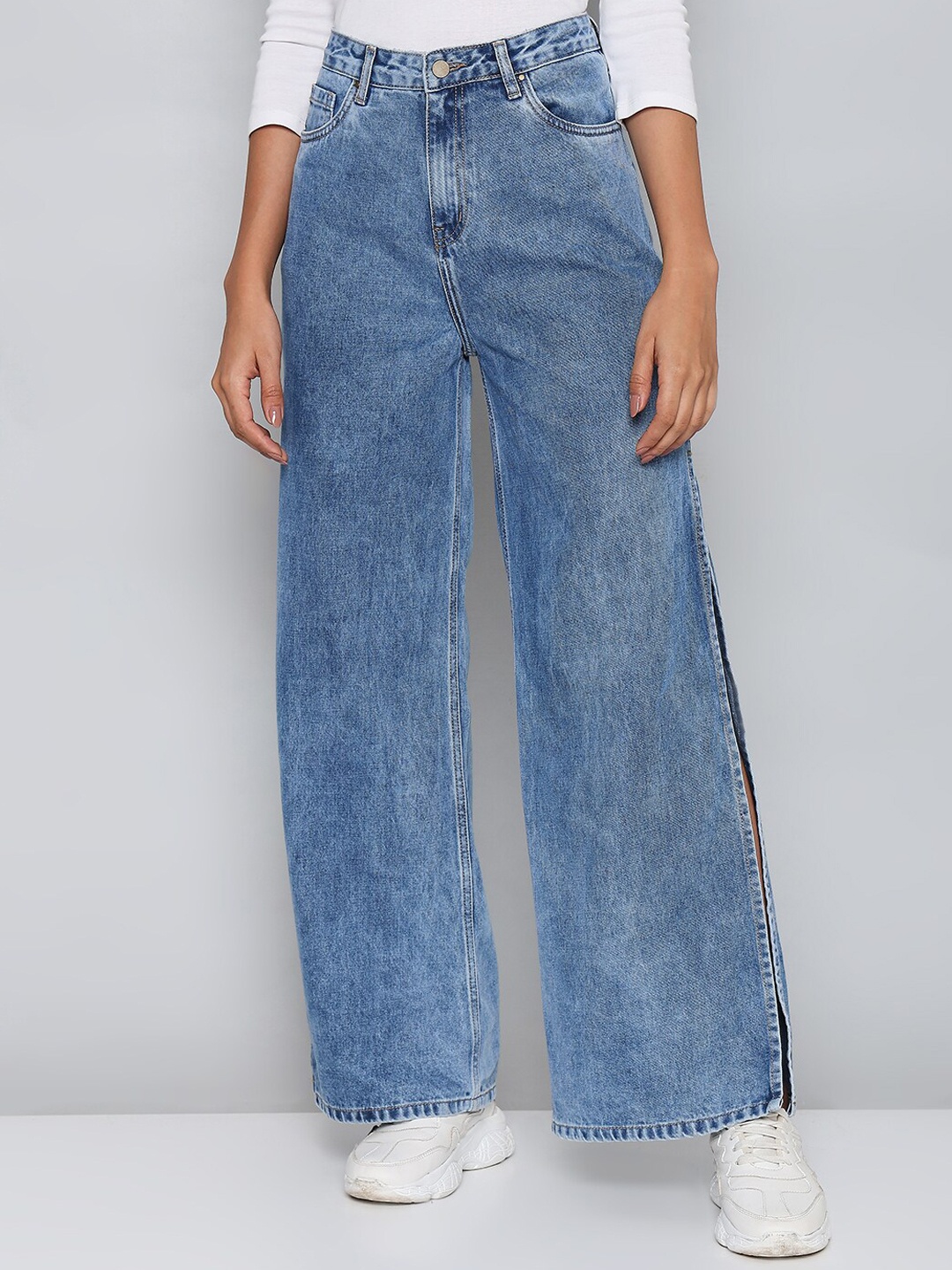 

Chemistry Women Straight Fit High Rise Heavy Fade Jeans, Blue