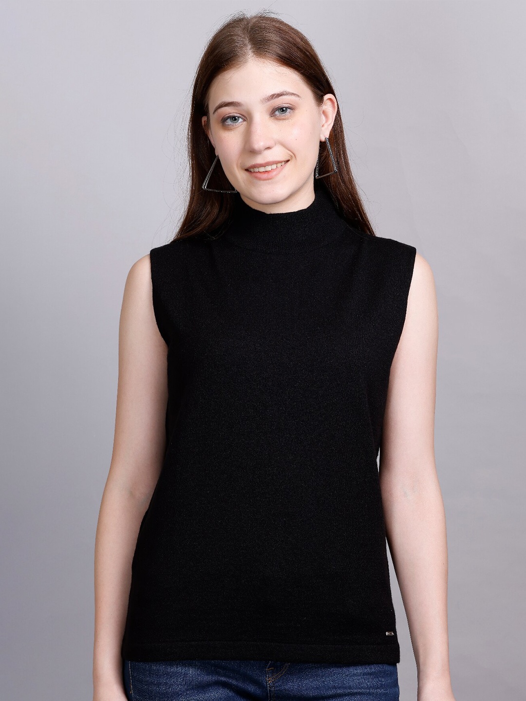 

GODFREY Turtle Neck Woollen Sweater Vest, Black