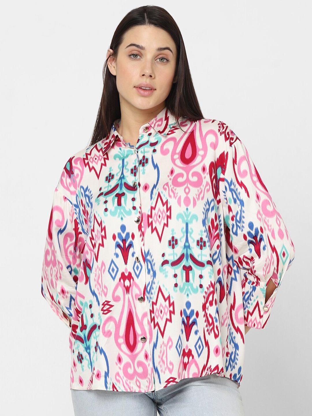 

Vero Moda Ethnic Motifs Printed Casual Shirt, Pink