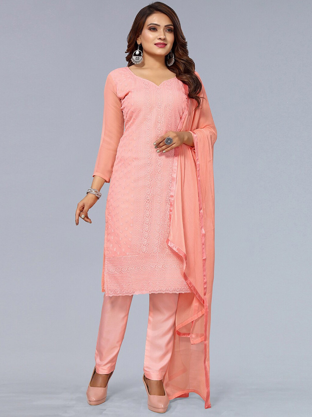 

SKYLEE Peach Coloured Floral Embroidered Regular Thread Work Kurta With Trousers & Dupatta