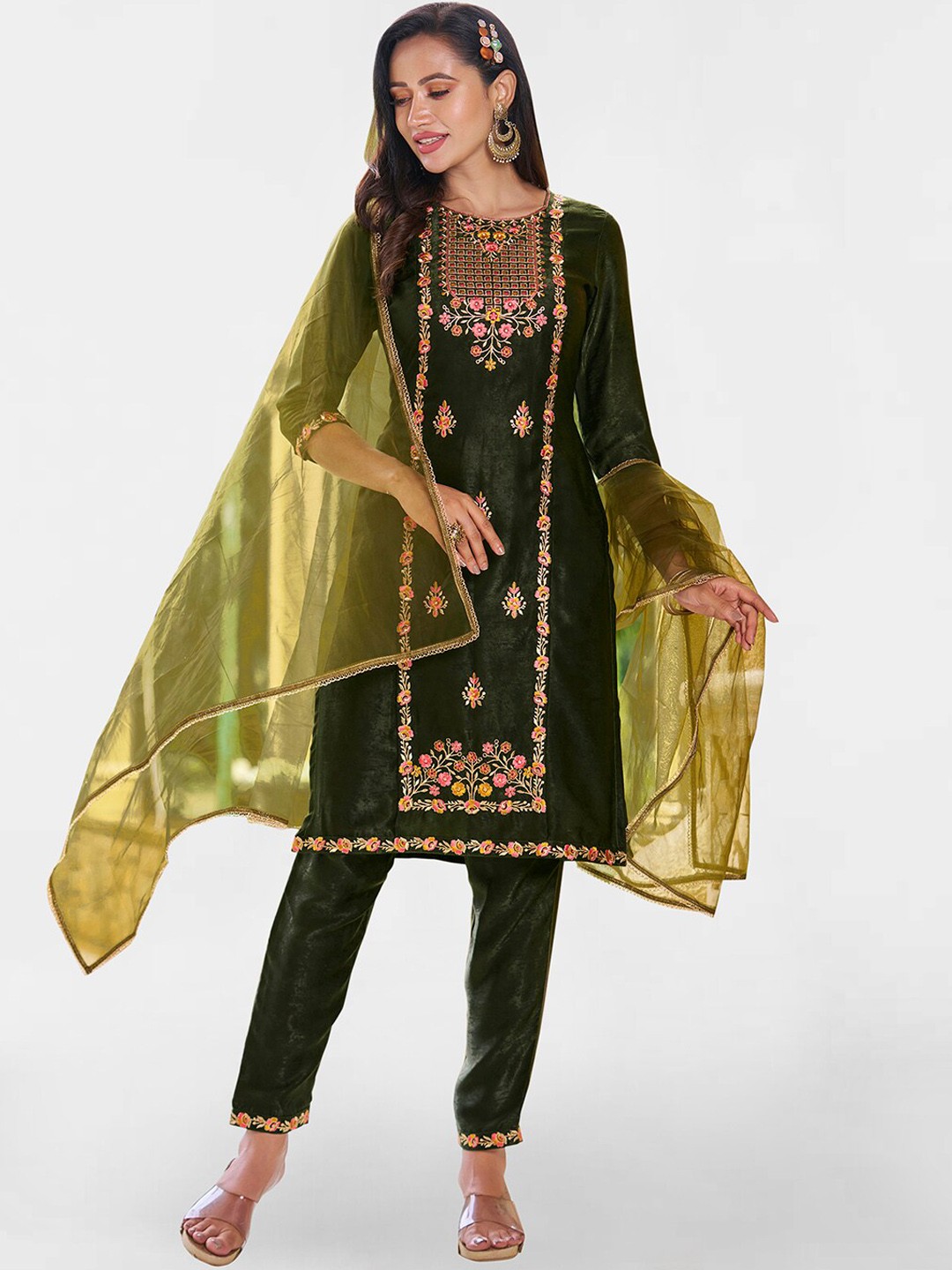 

KALINI Floral Embroidered Regular Kurta with Trousers & With Dupatta, Green