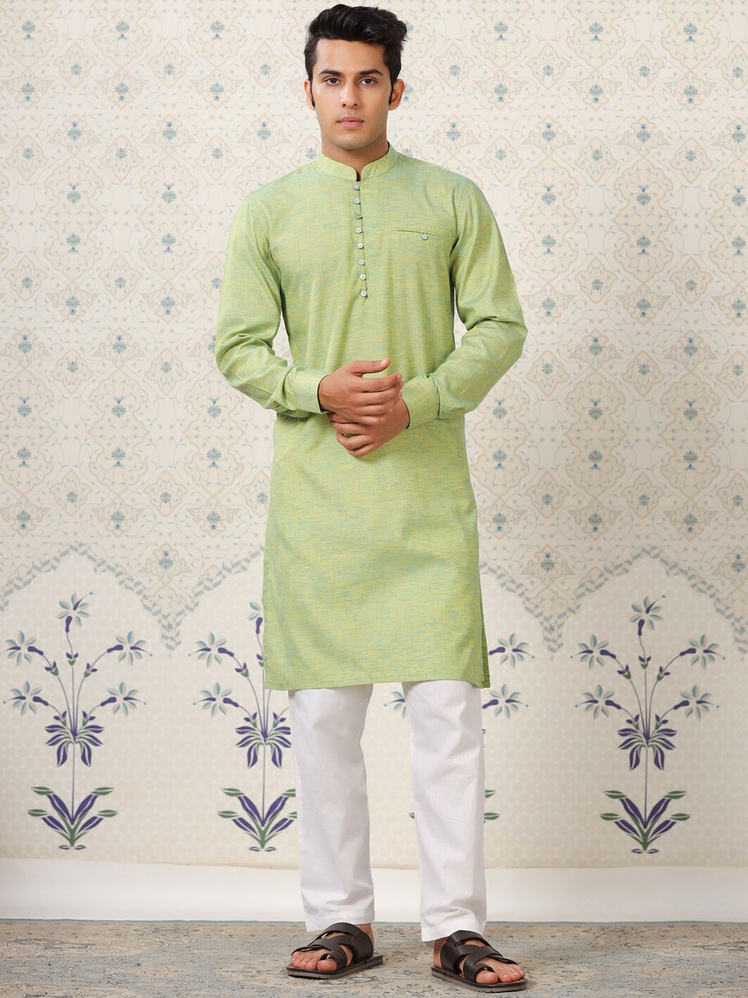 

Ode by House of Pataudi Mandarin Collar Straight Kurta, Green
