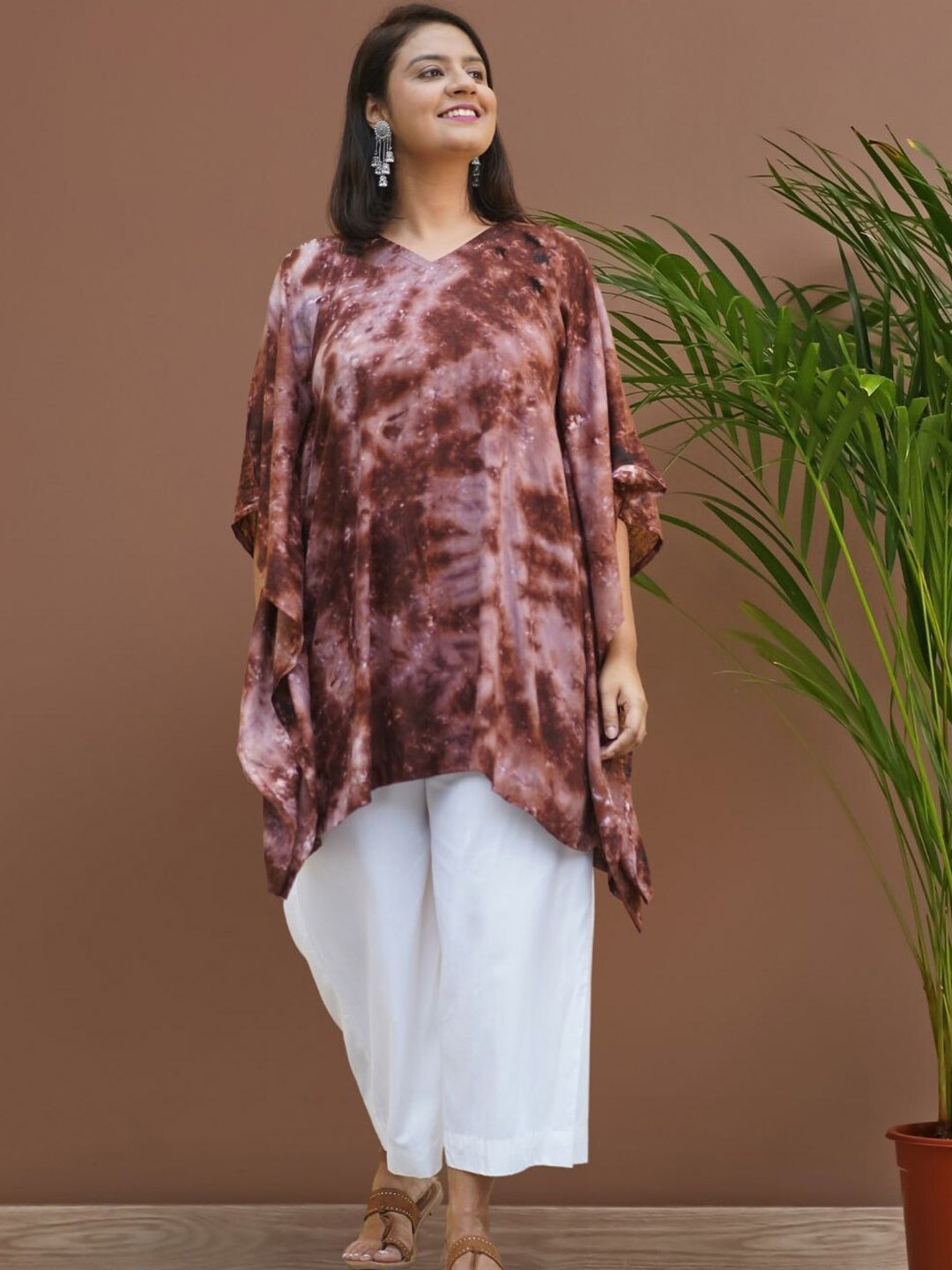 

LetsDressUp Abstract Printed Kaftan Kurta, Coffee brown