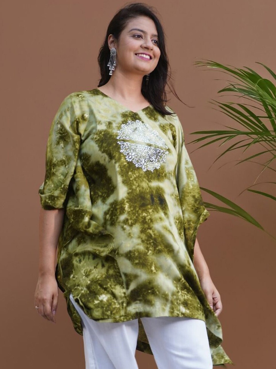 

LetsDressUp Abstract Printed Kaftan Kurta, Green