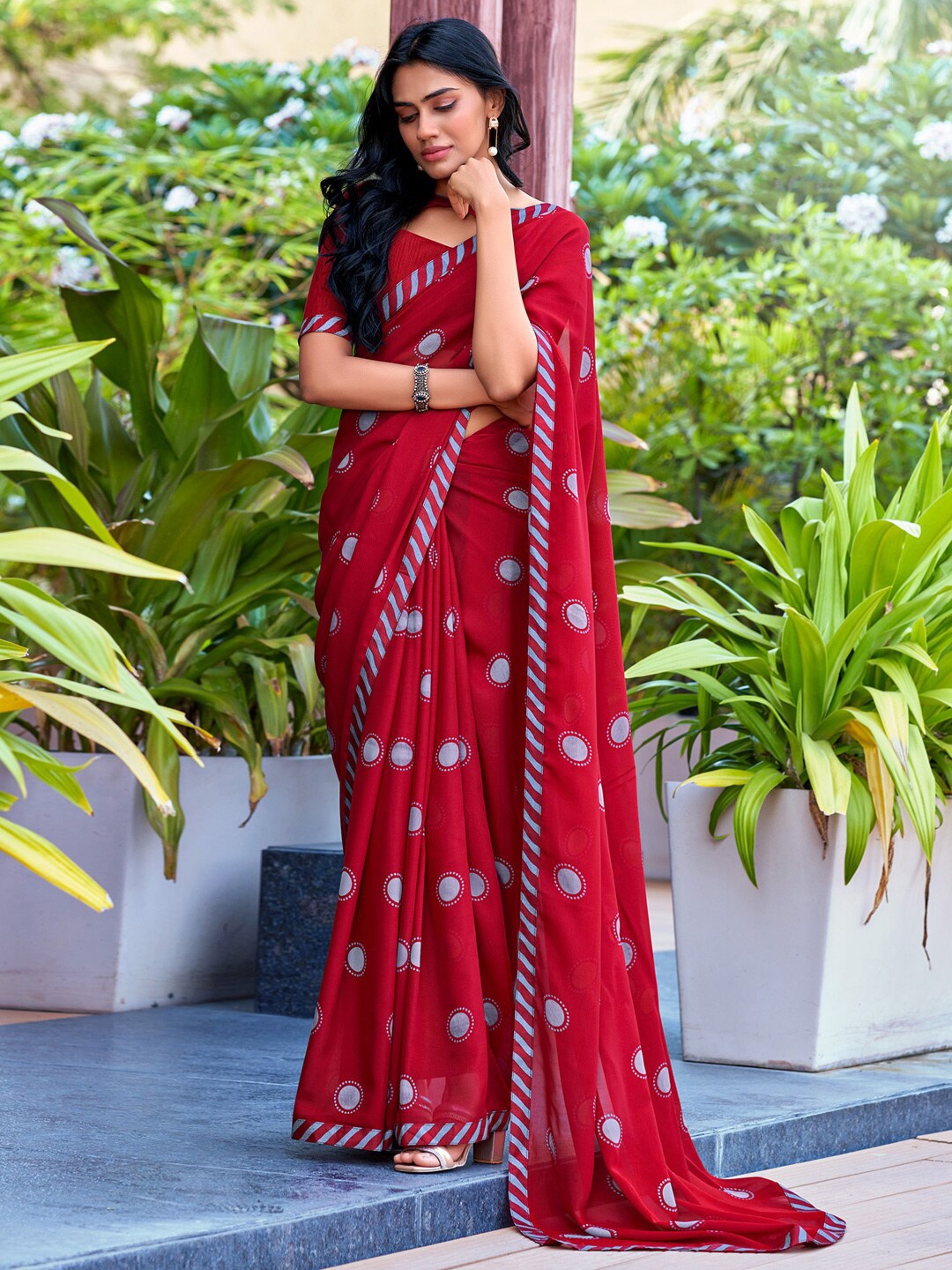 

Saree mall Geometric Printed Pure Georgette Sarees, Red