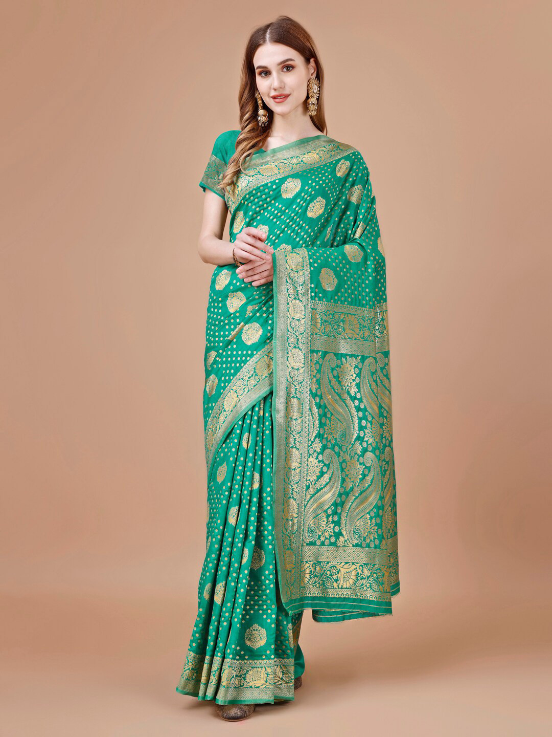 

MAGMINA Floral Woven Design Zari Banarasi Saree, Green