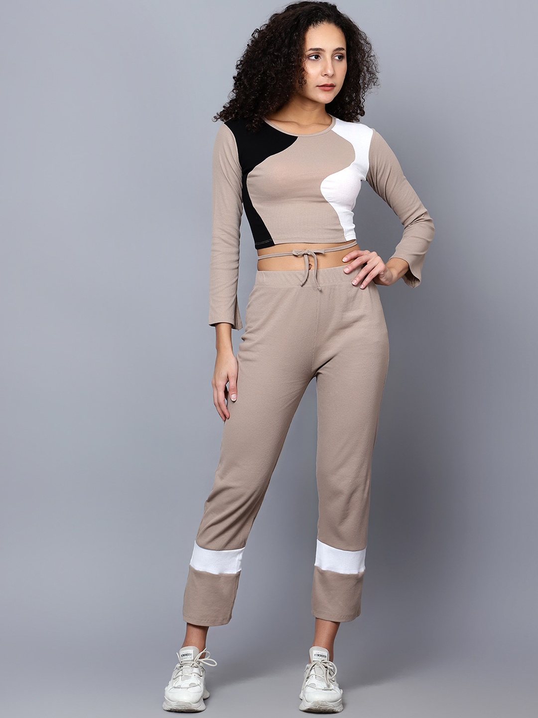 

BROOWL Colorblocked Crop Top & Trackpants, Brown