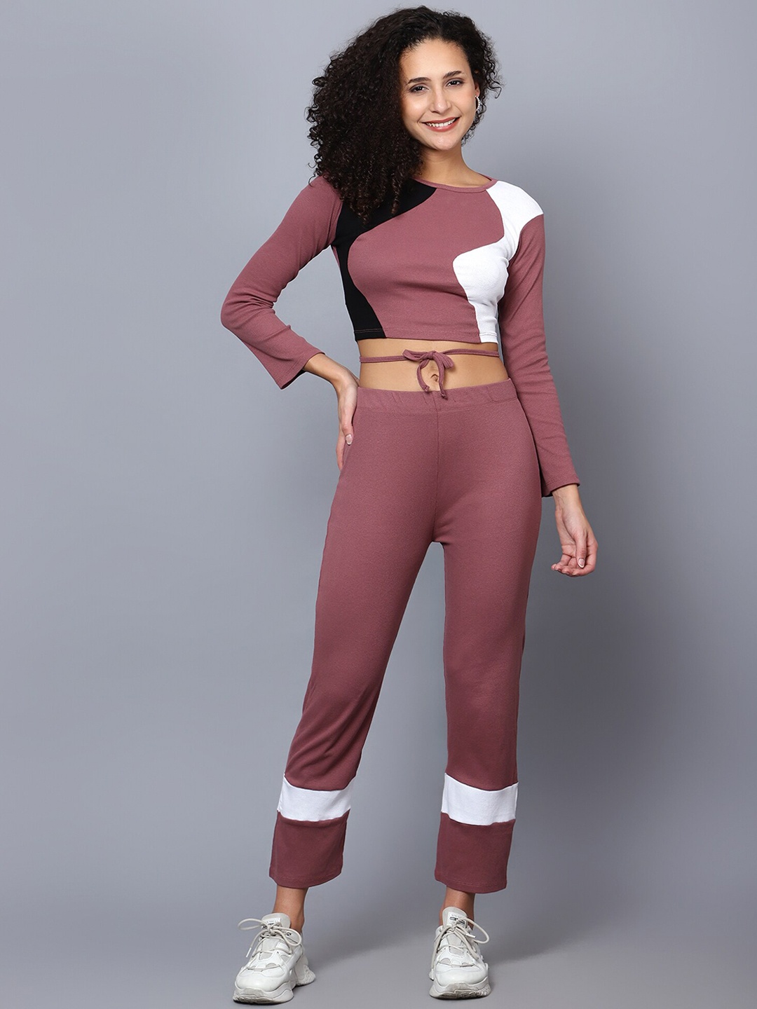 

BROOWL Colourblocked Round Neck Top With Trousers Co-Ords, Magenta