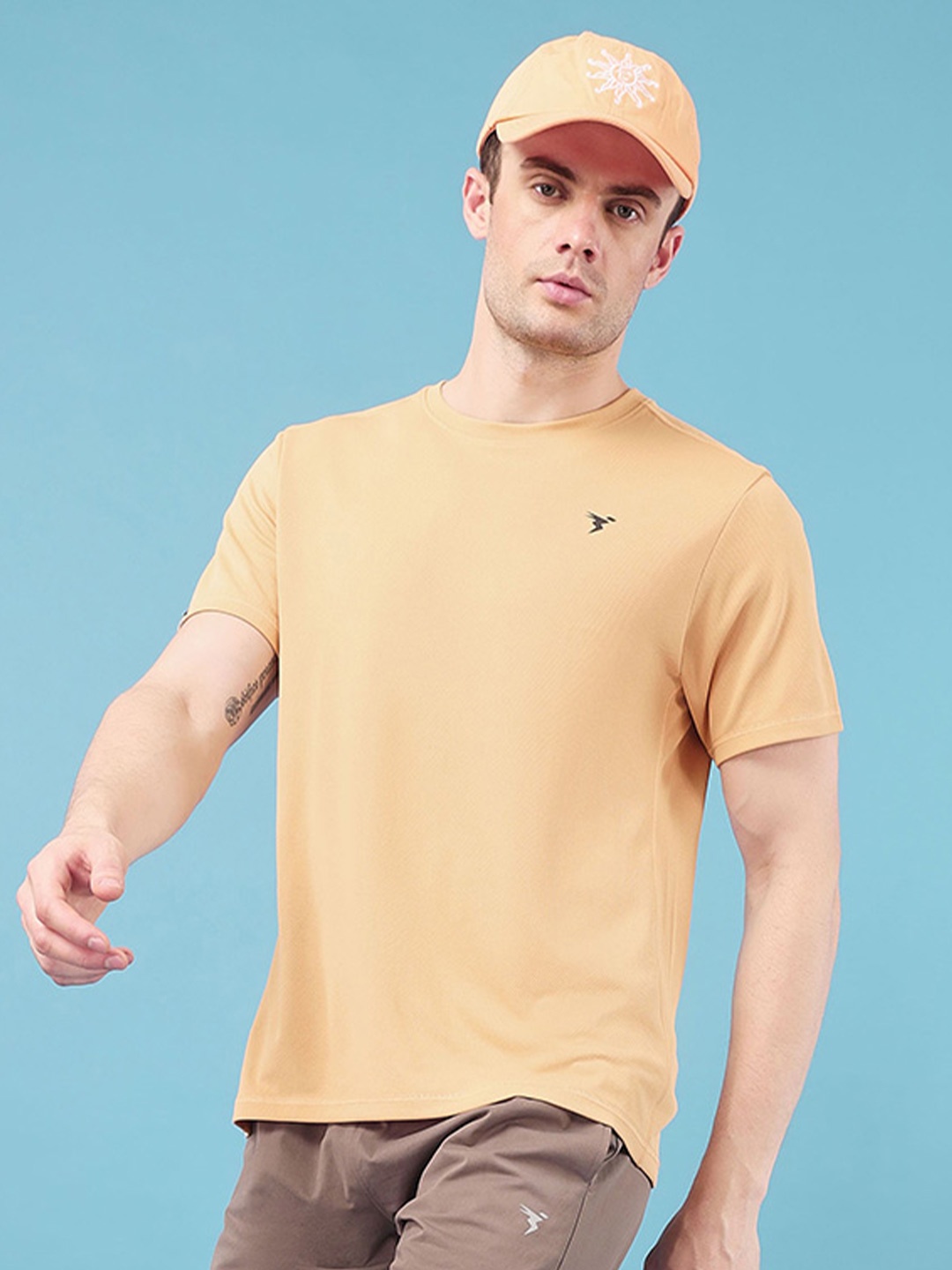 

Technosport Round Neck Short Sleeves Antimicrobial Slim Fit Training T-shirt, Beige