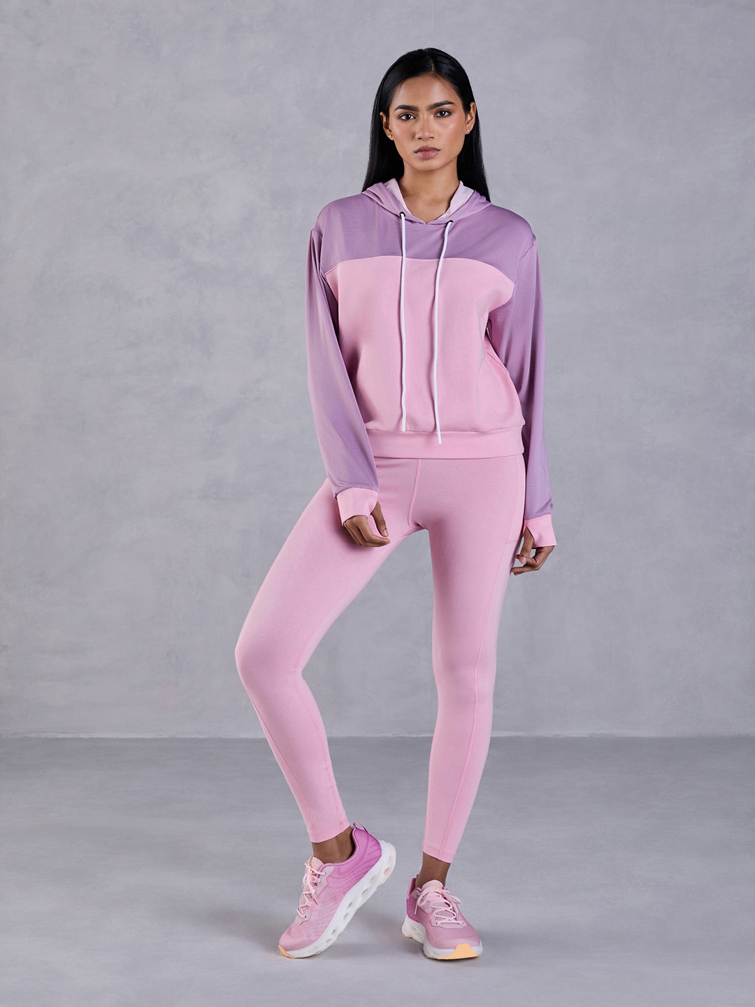 

KICA Colourblocked Hooded Lightweight Rapid Dry Cotton Sporty Jacket, Pink