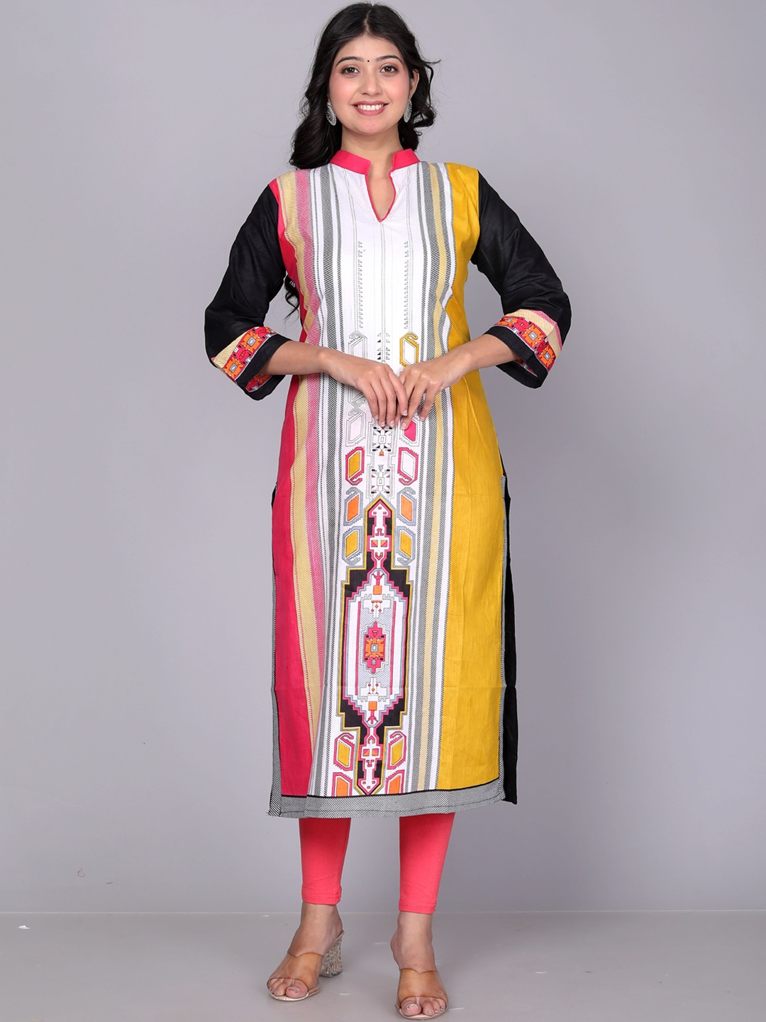 

Jevi Prints Geometric Printed Cotton Straight Kurta, Black