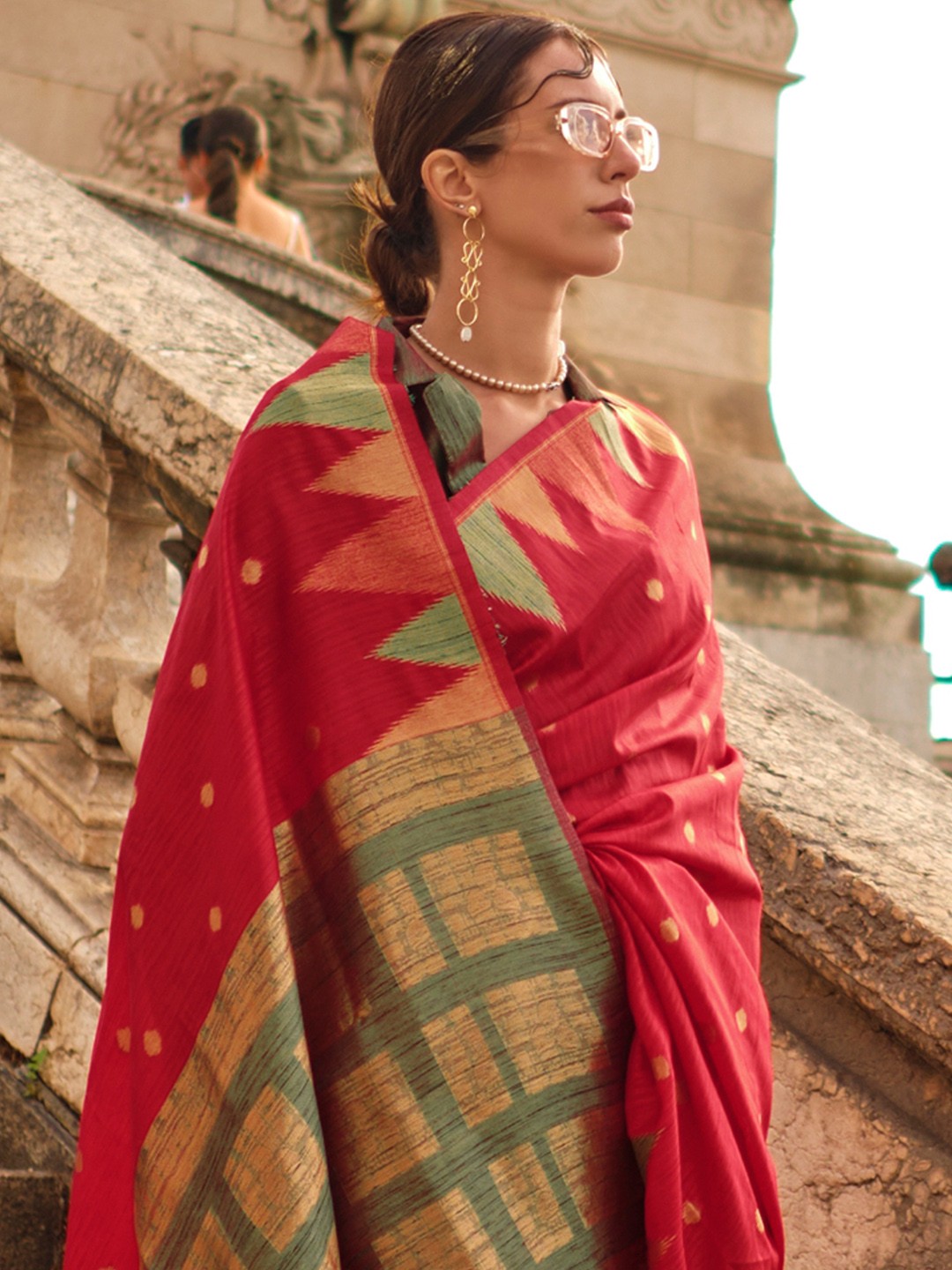 

Mitera Woven Design Zari Banarasi Saree, Red