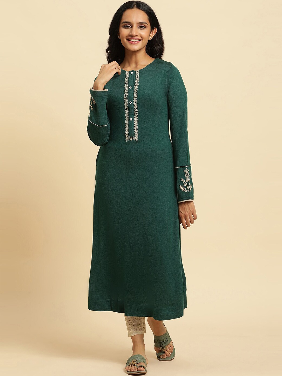 

W Floral Embroidered Regular Kurta With Trousers, Green
