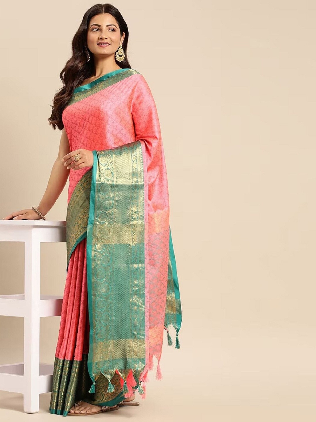 

APNISHA Peach-Coloured & Green Ethnic Woven Design Zari Silk Cotton Banarasi Saree
