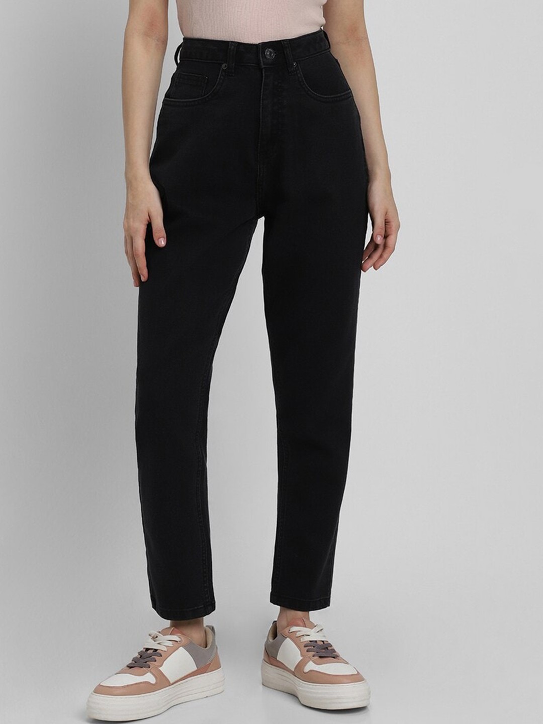 

FOREVER 21 Women Mid Rise Slim Fit Jeans, Black