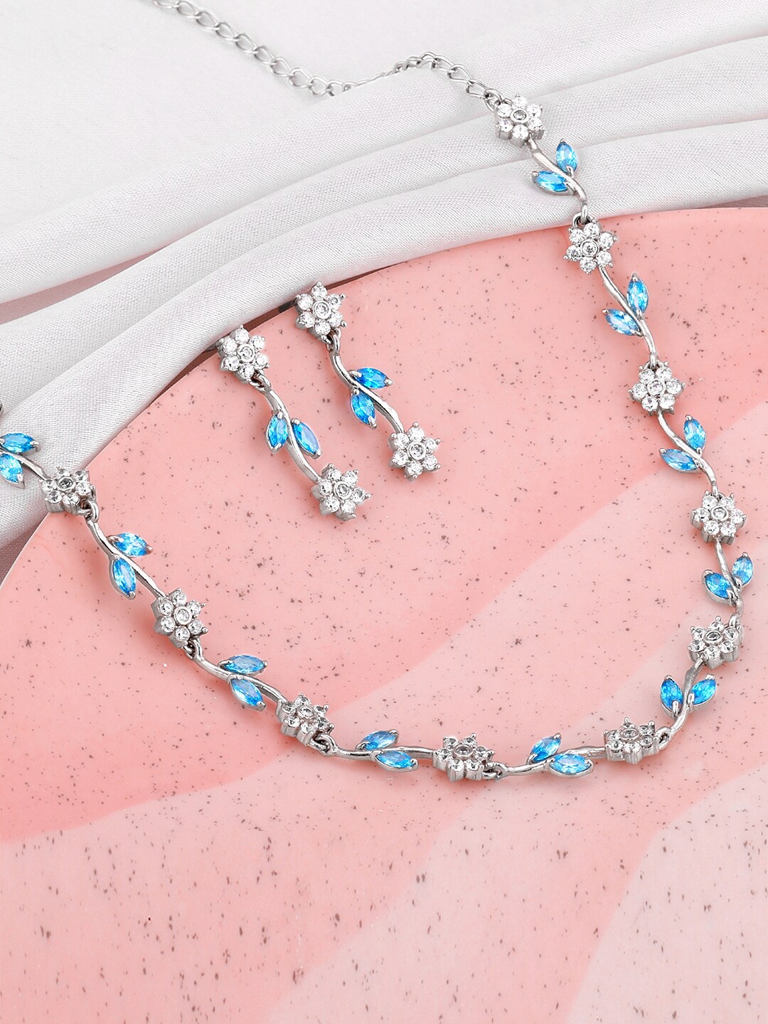 

GIVA 92.5 Sterling Silver Rhodium-Plated Stone-Studded Jewellery Set