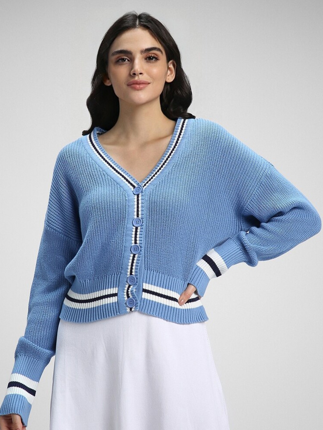 

FOREVER 21 V-Neck Pure Cotton Cardigan Sweater, Blue