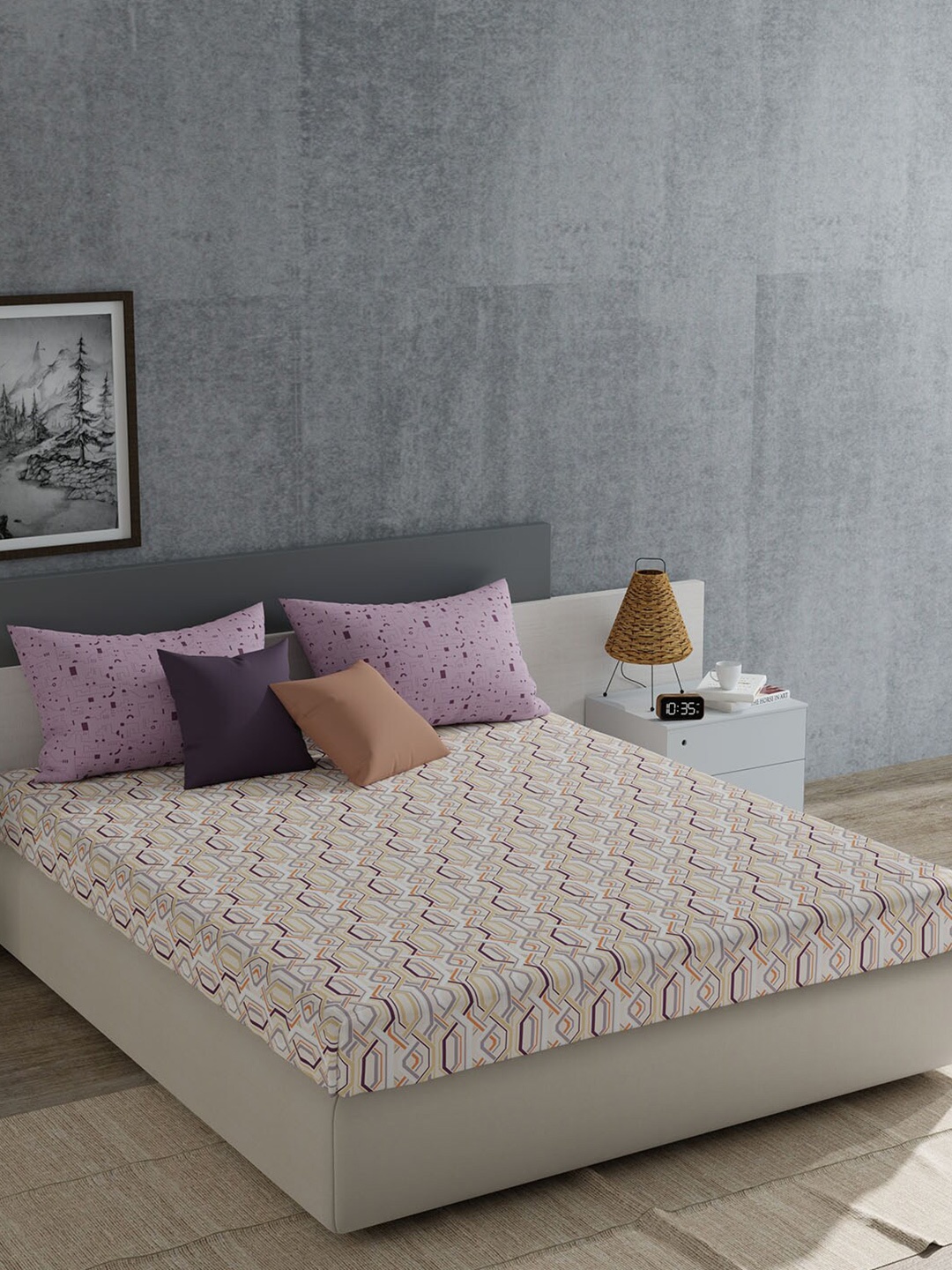 

MYTRIDENT Everyday Brown & White Geometric Cotton 120 TC Queen Bedsheet & 2 Pillow Covers