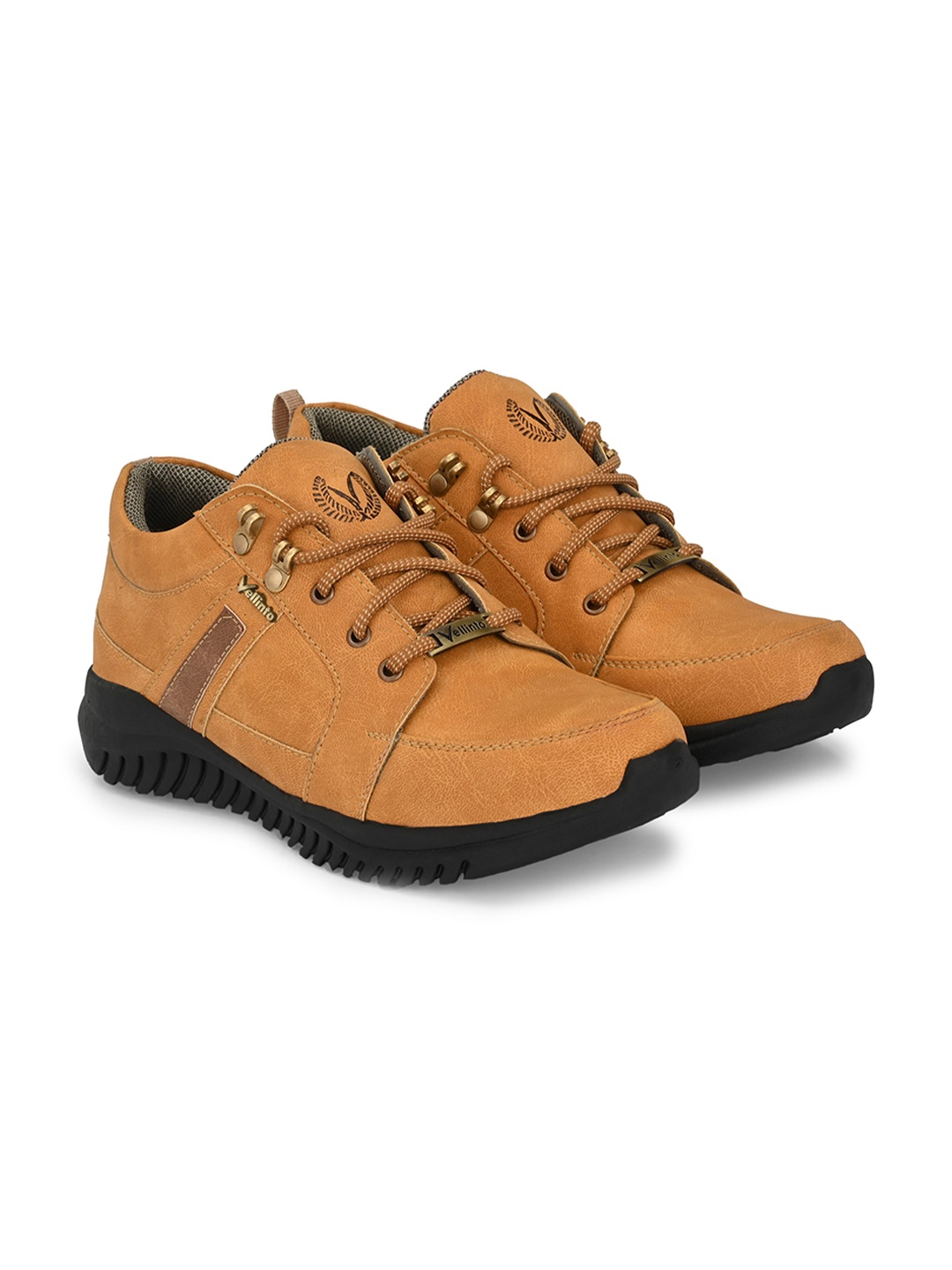 

Vellinto Men Alan Lightweight Sneakers, Tan