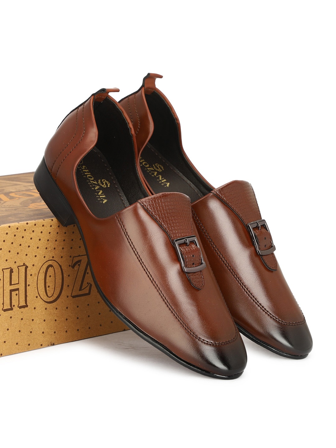 

SHOZANIA Men Textured Lightweight Leather Mojaris With Buckle Detail, Tan