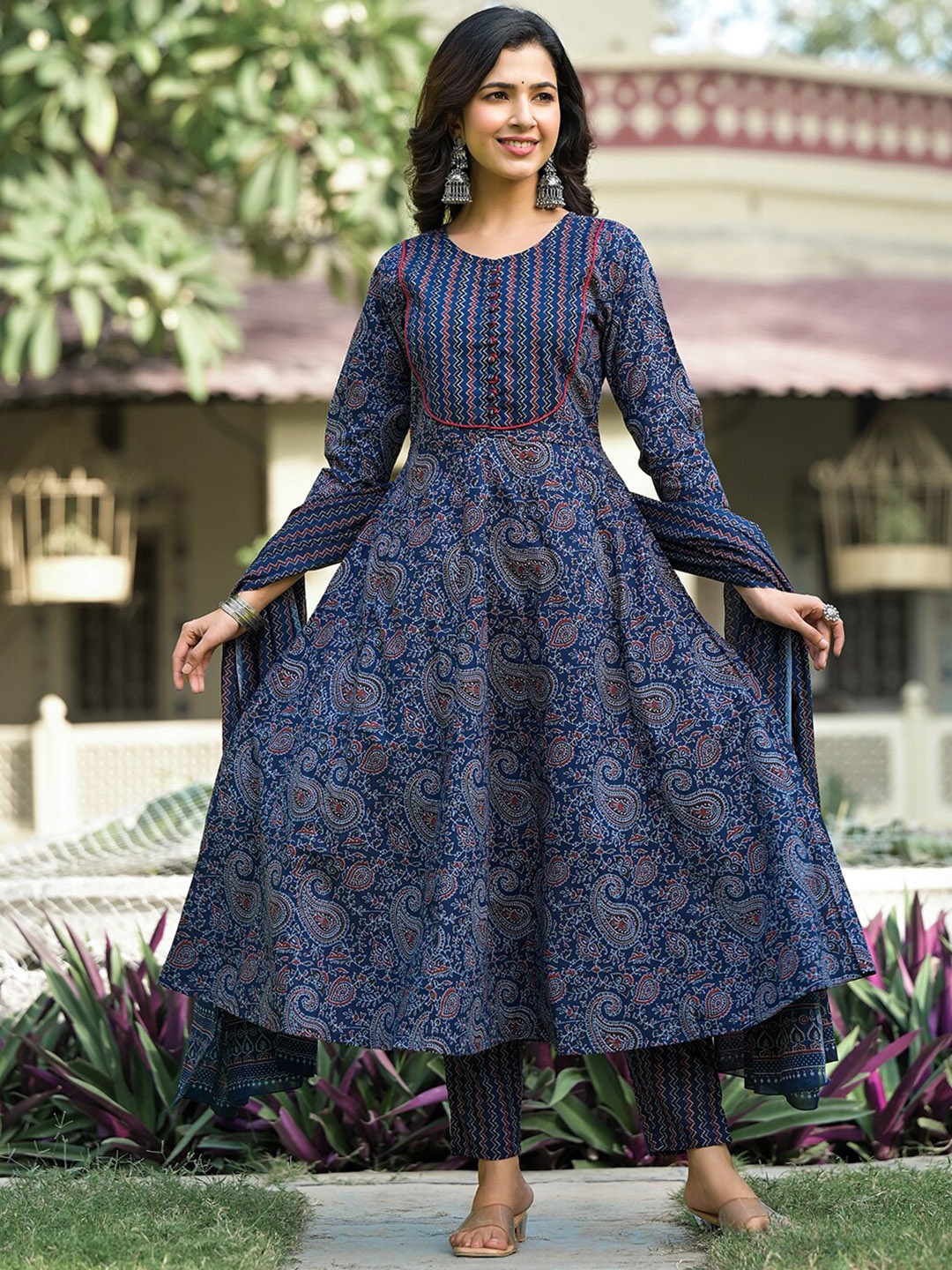 

Yufta Paisley Printed Pure Cotton Anarkali Kurta With Trousers & Dupatta, Navy blue