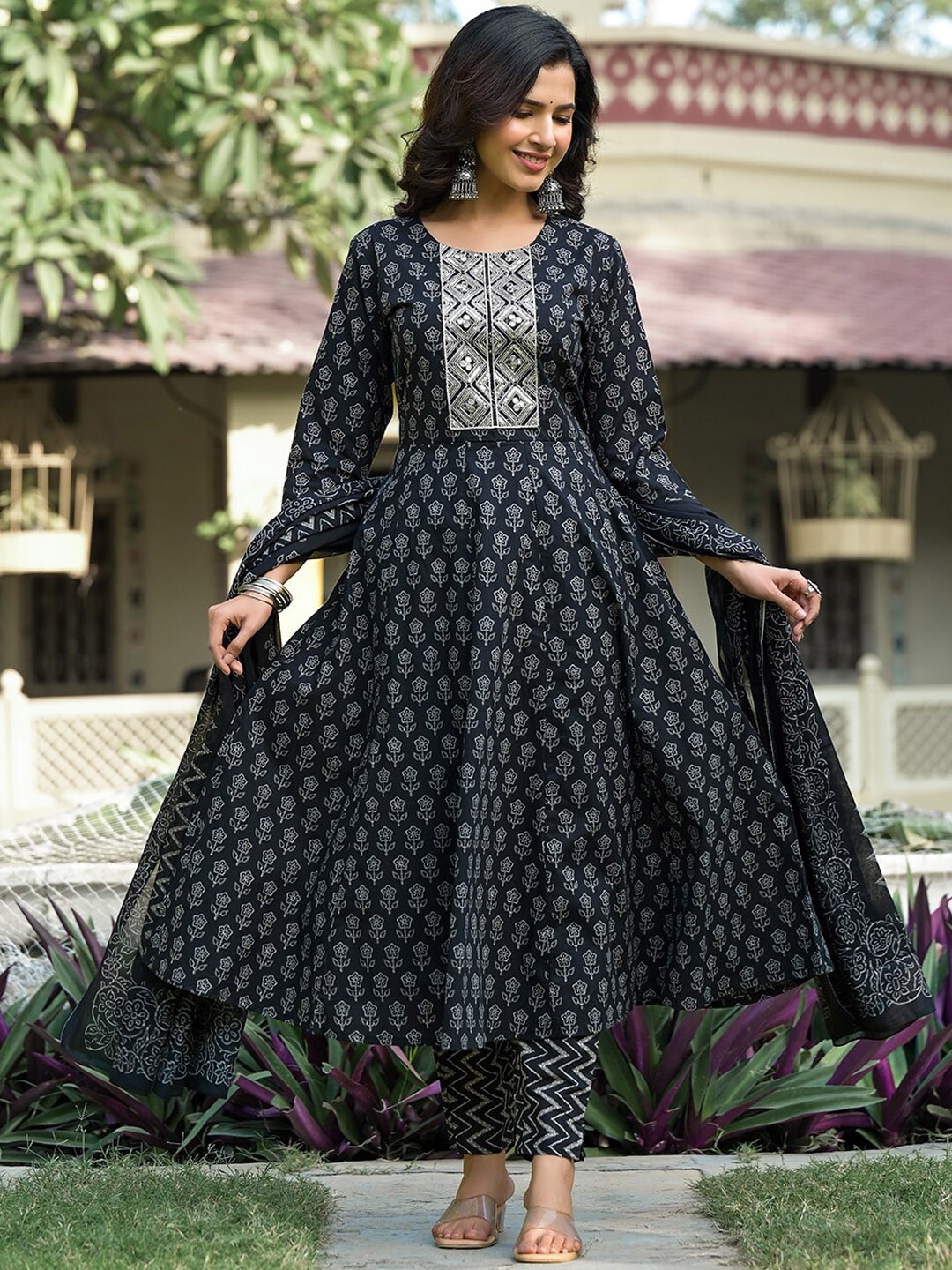 

Yufta Floral Printed Regular Sequinned Pure Cotton Kurta with Trousers & Dupatta, Navy blue