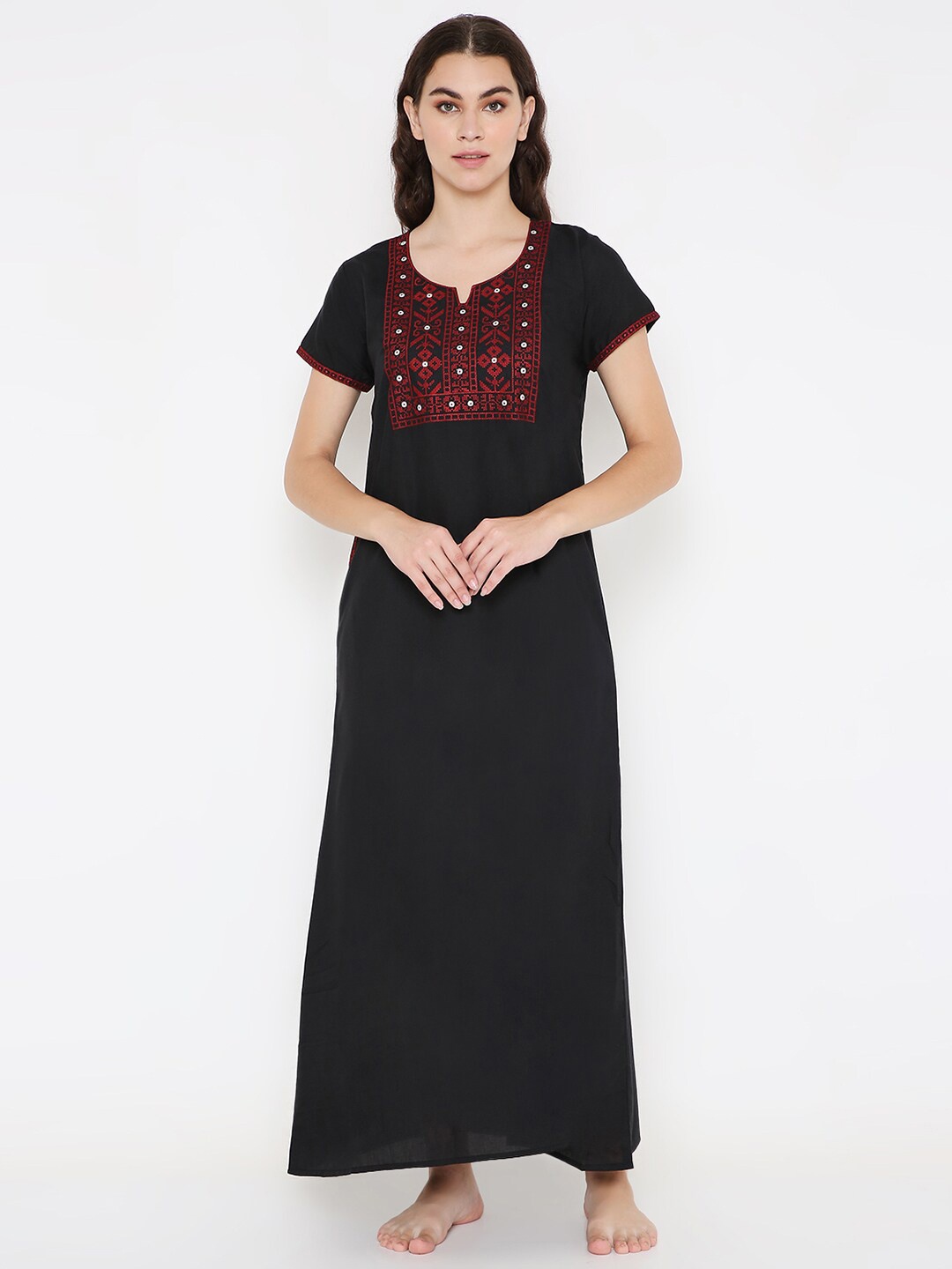 

Sand Dune Floral Embroidered Maxi Nightdress, Black
